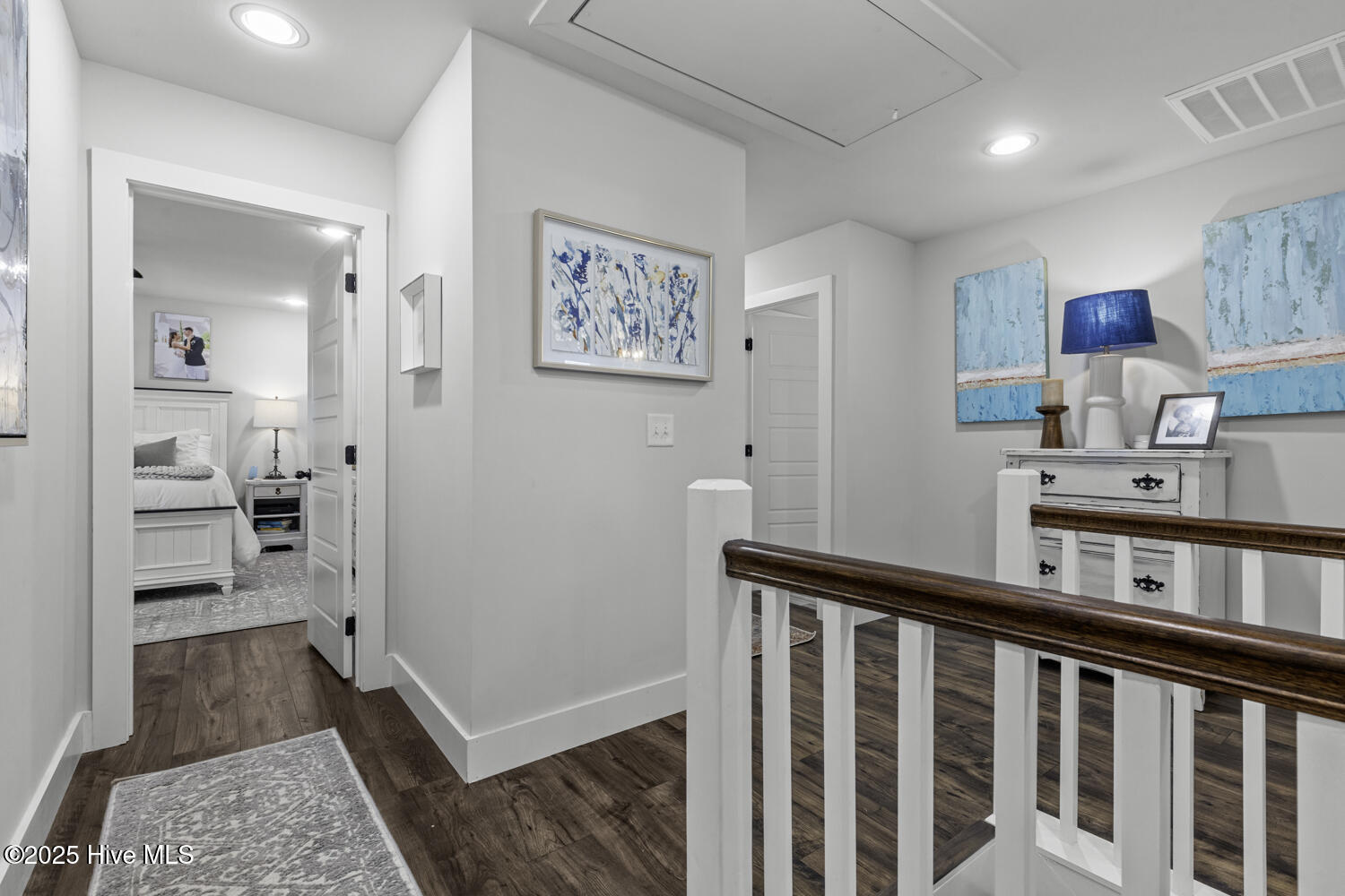 100543242 | Photo 20