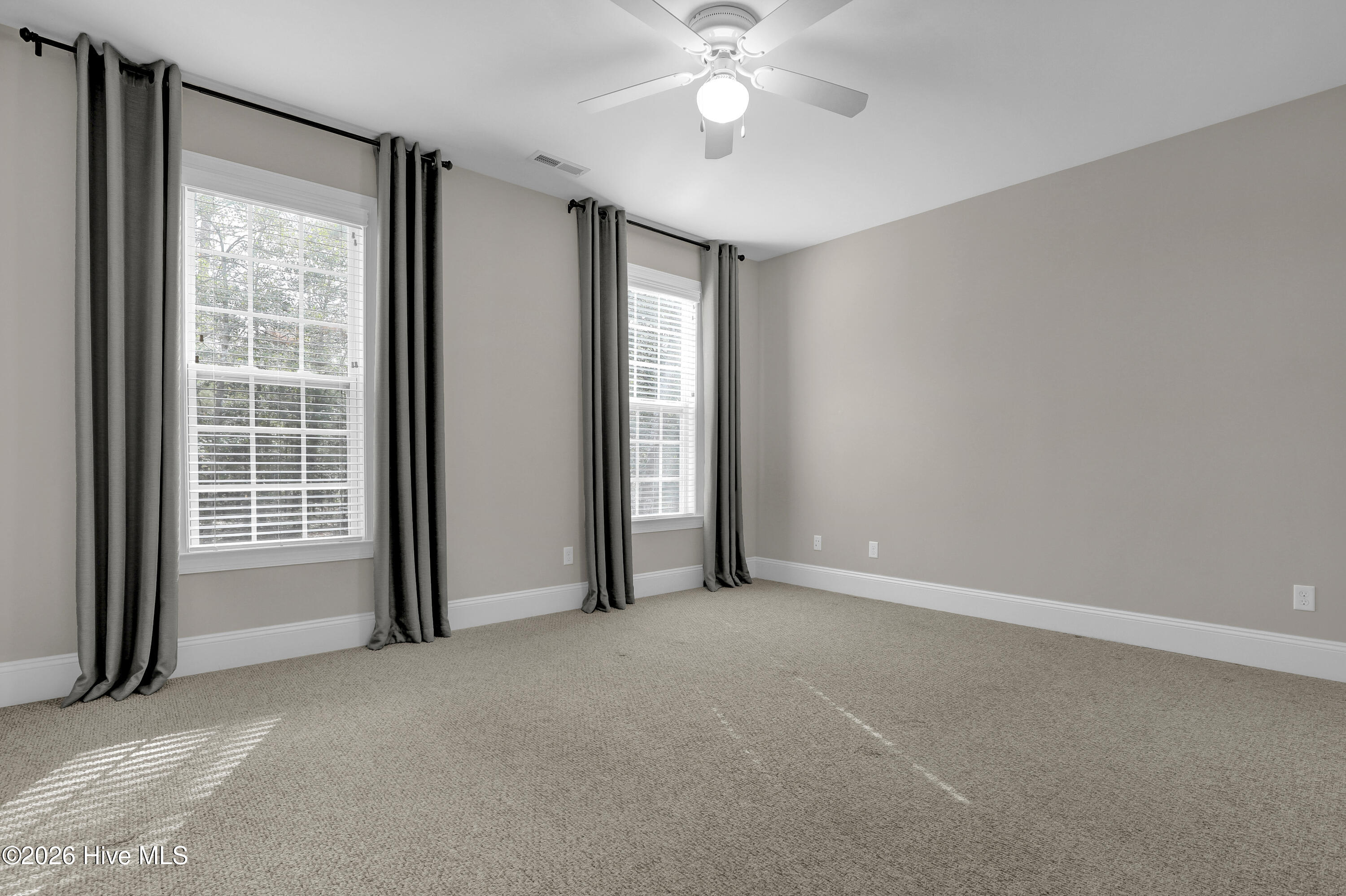 100549522 | Photo 32