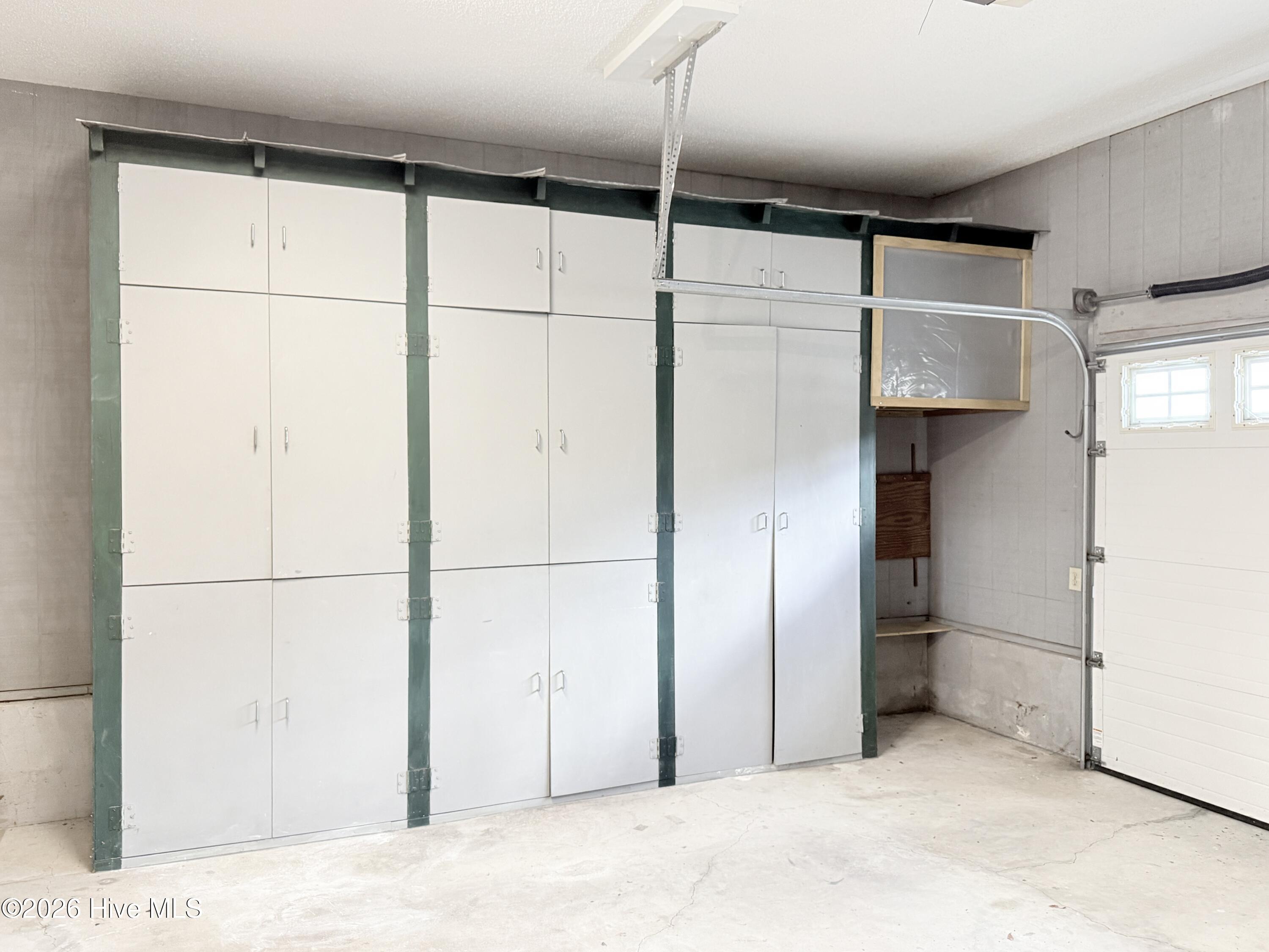 100554968 | Photo 27