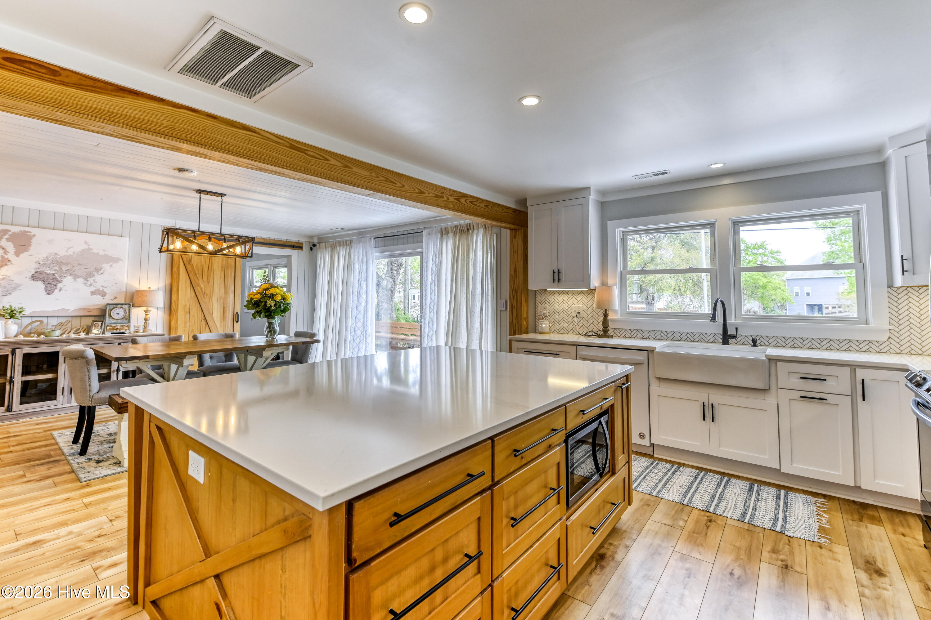 100566355 | Photo 17