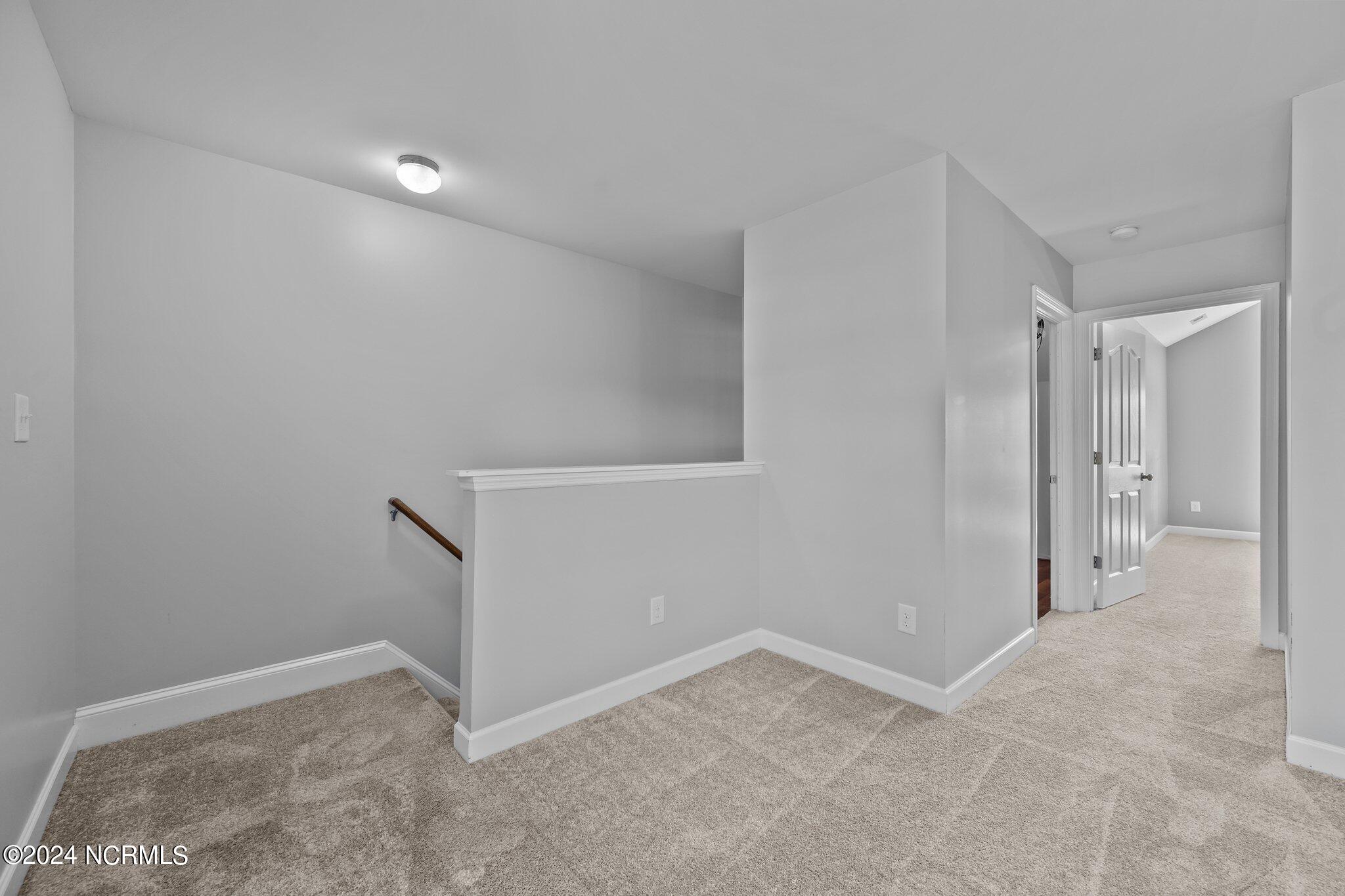210 Wedgefield Circle,Maple Hill