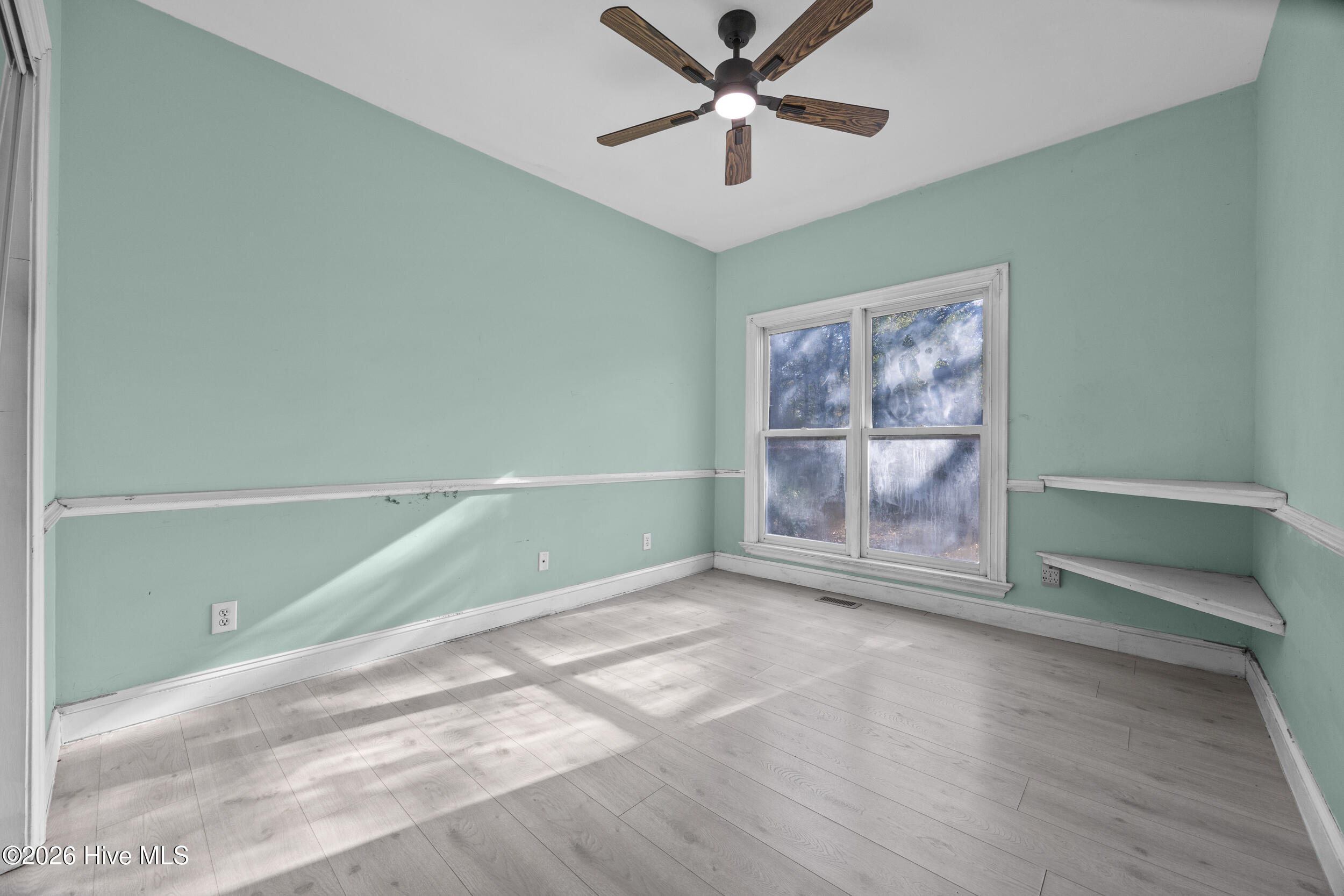 100554944 | Photo 41