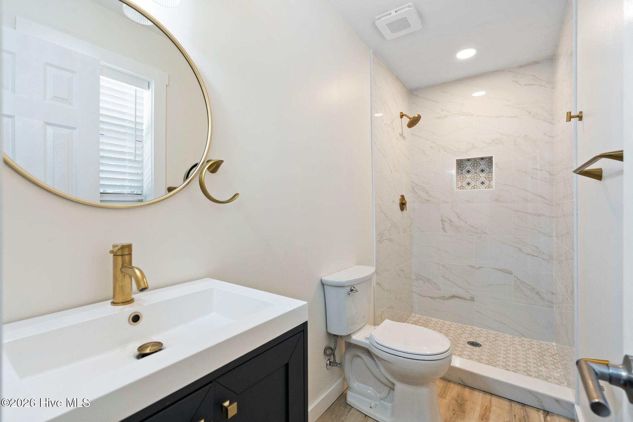 5316 Gerome Place — listing photograph 4