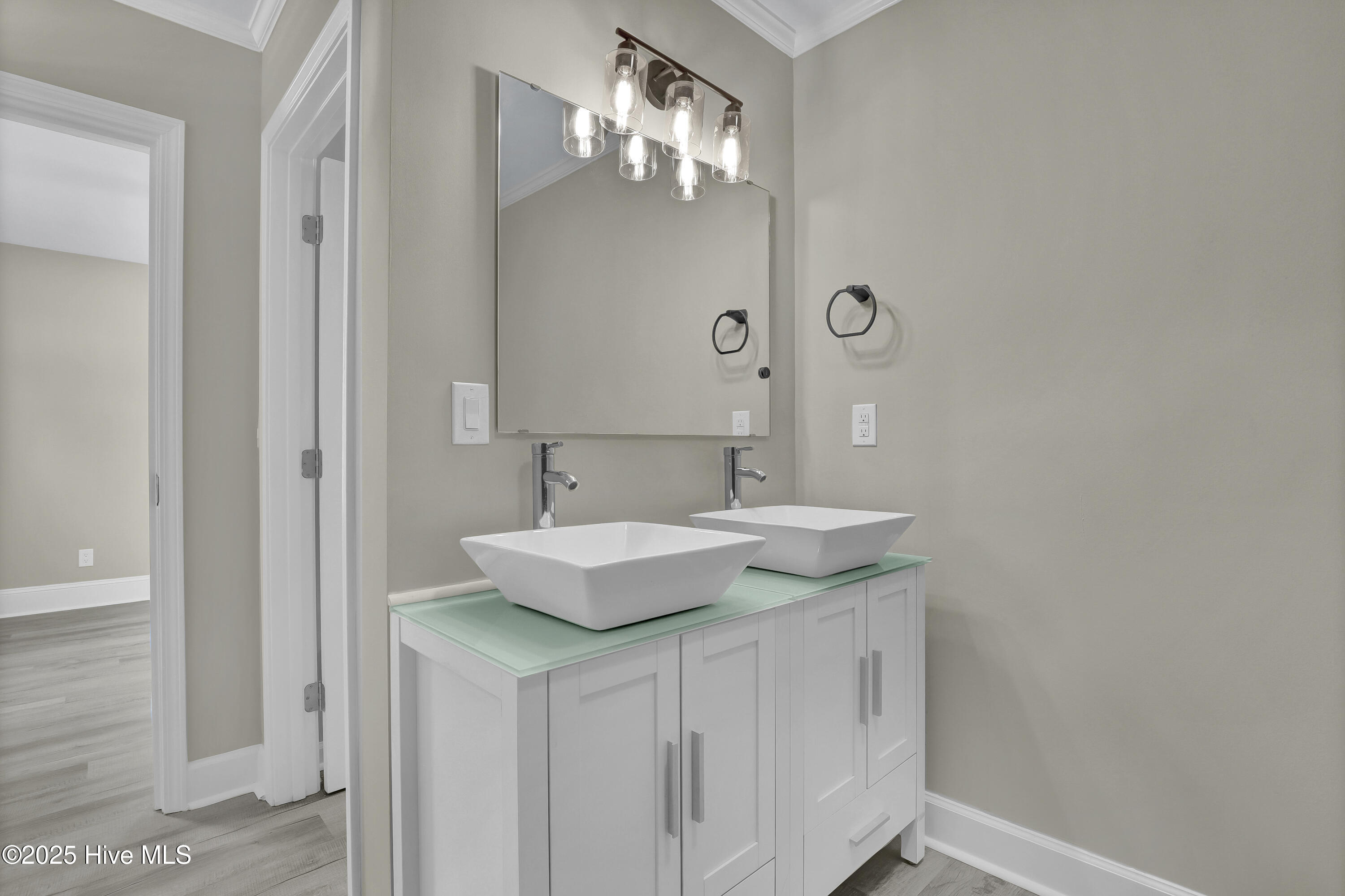 100534298 | Photo 17