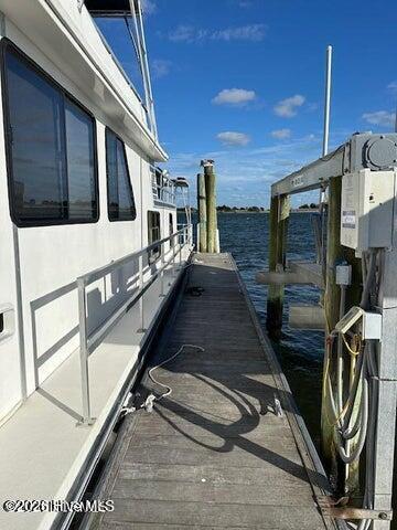 B11 Olde Towne Yacht Club 