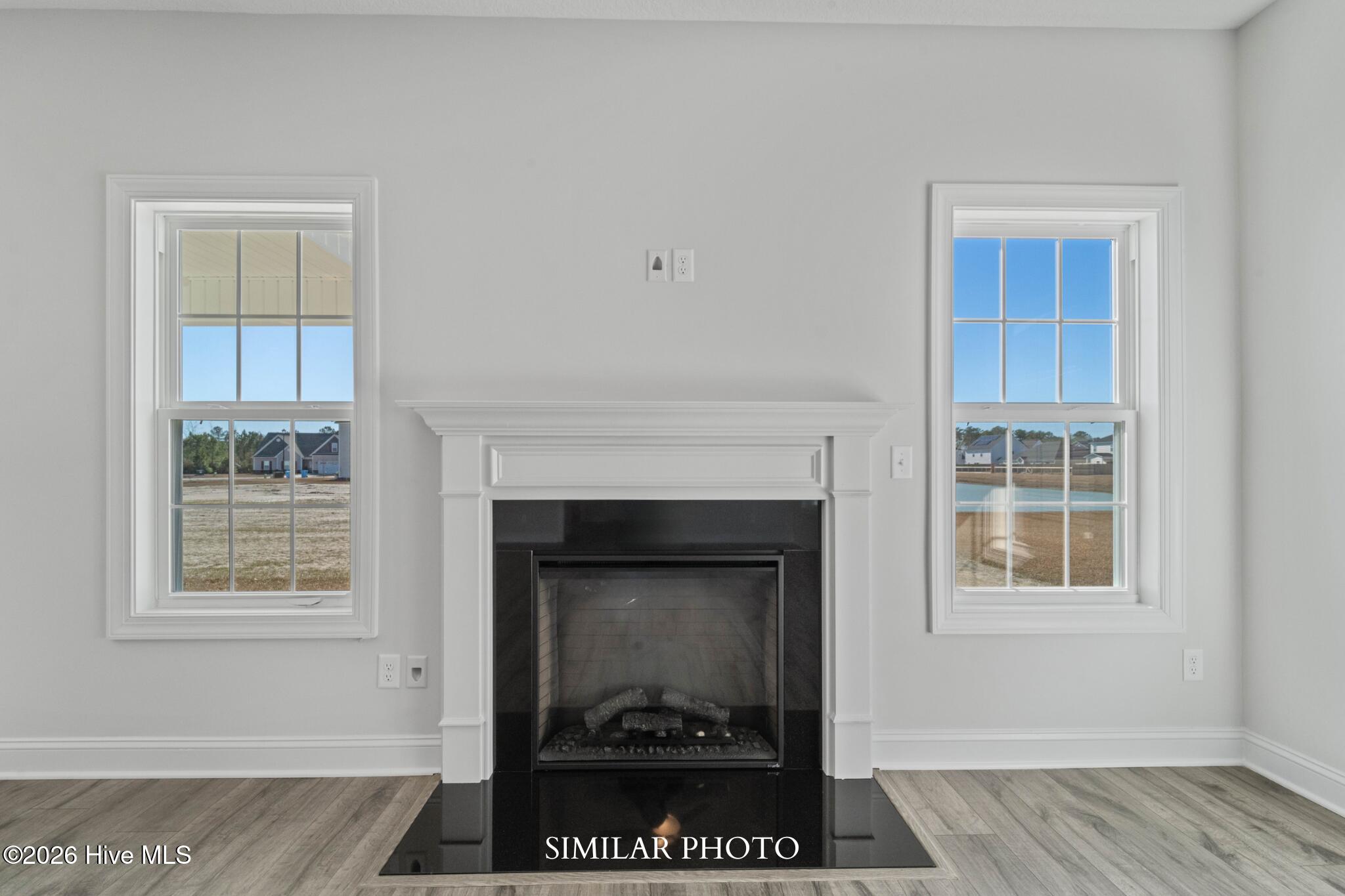 100556342 | Photo 13