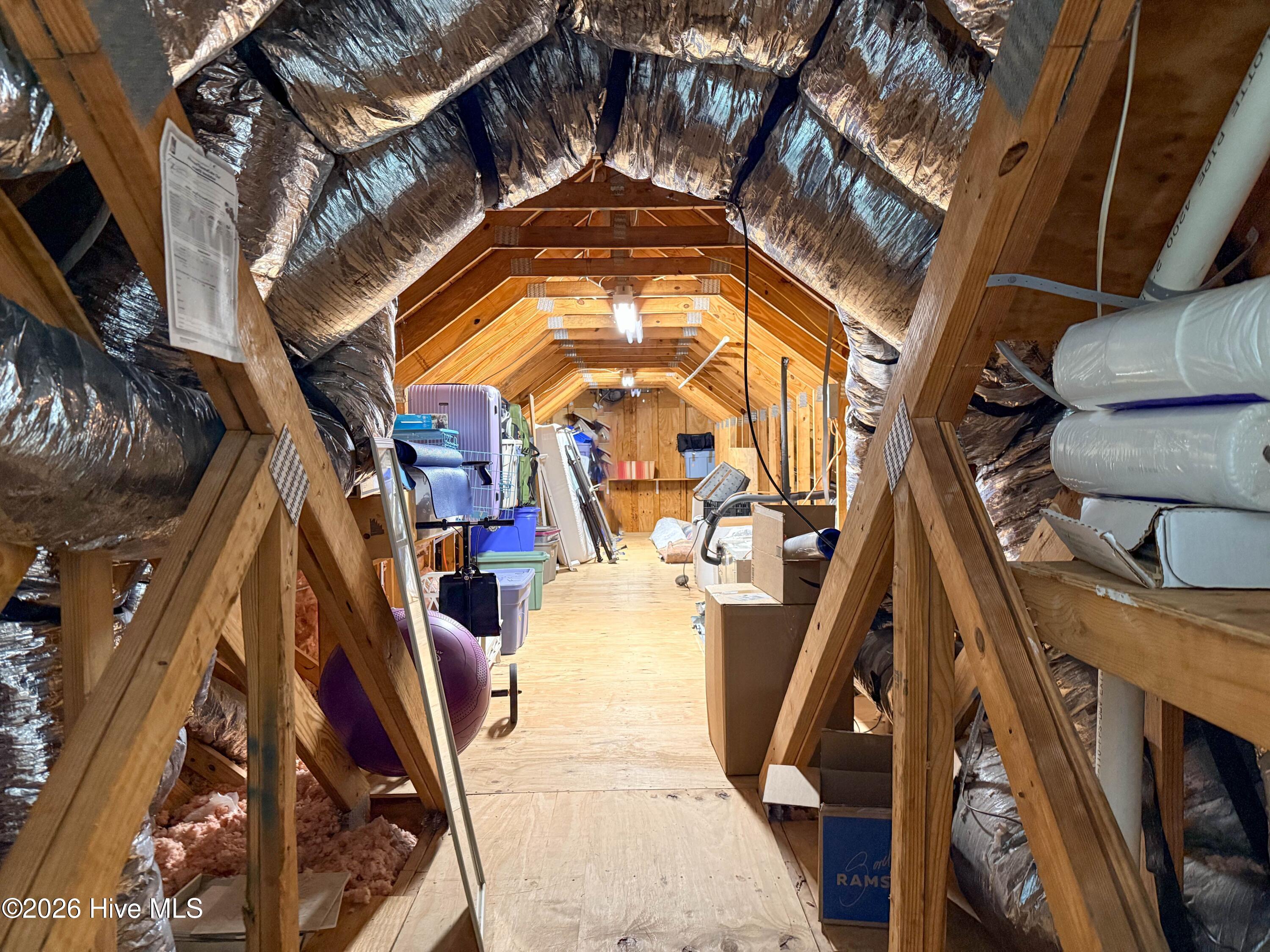 100559415 | Photo 74