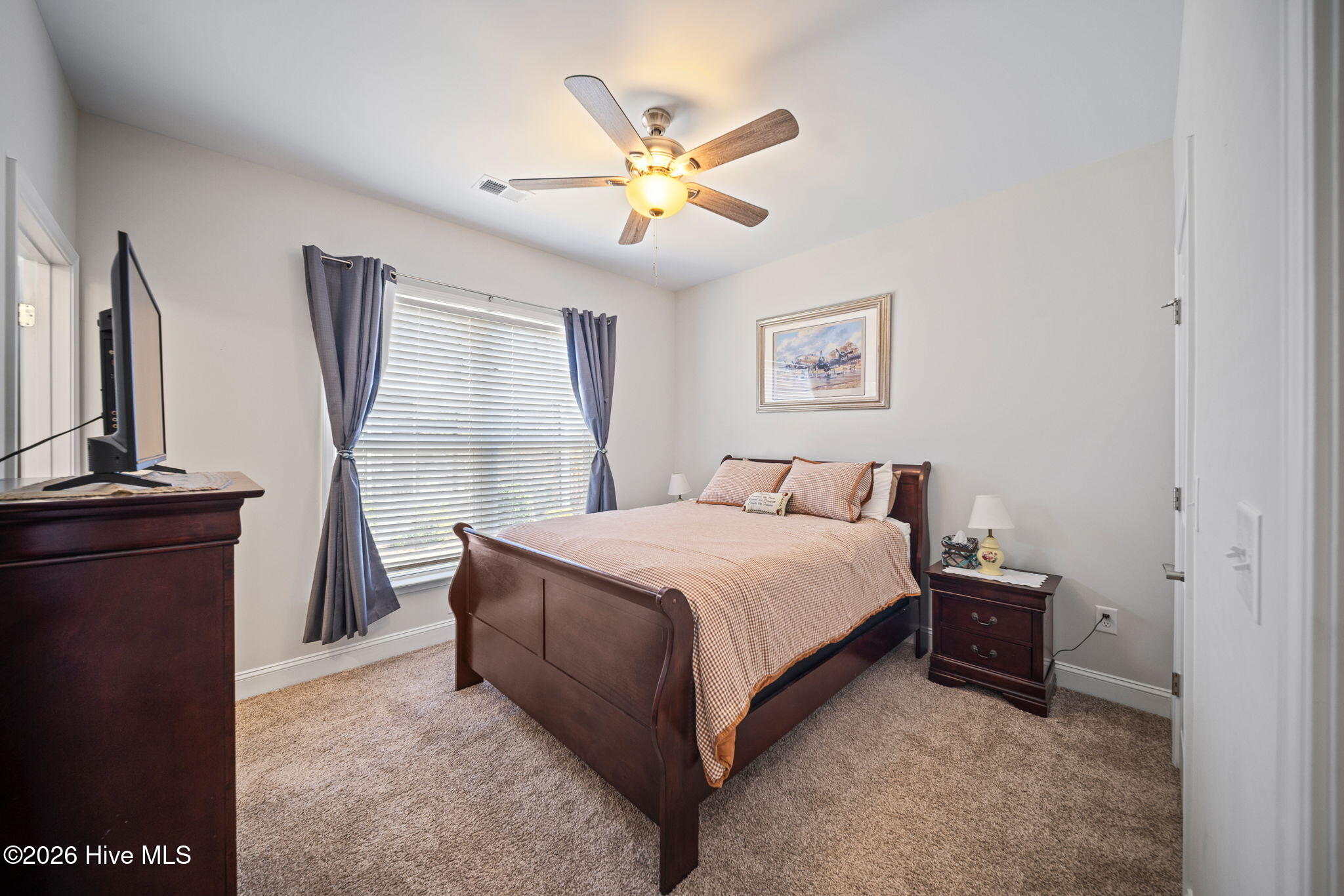 100564414 | Photo 37