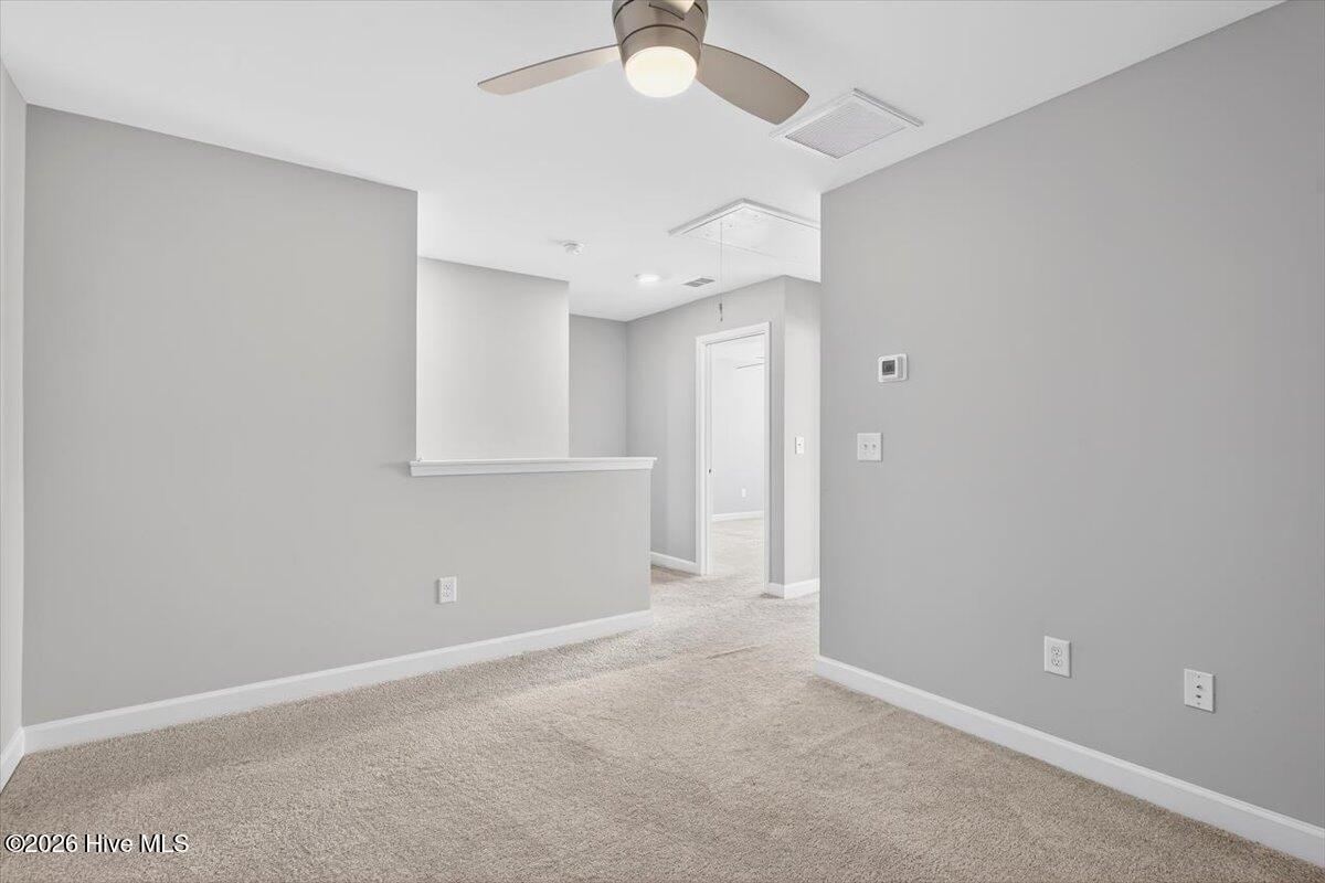 100552947 | Photo 35