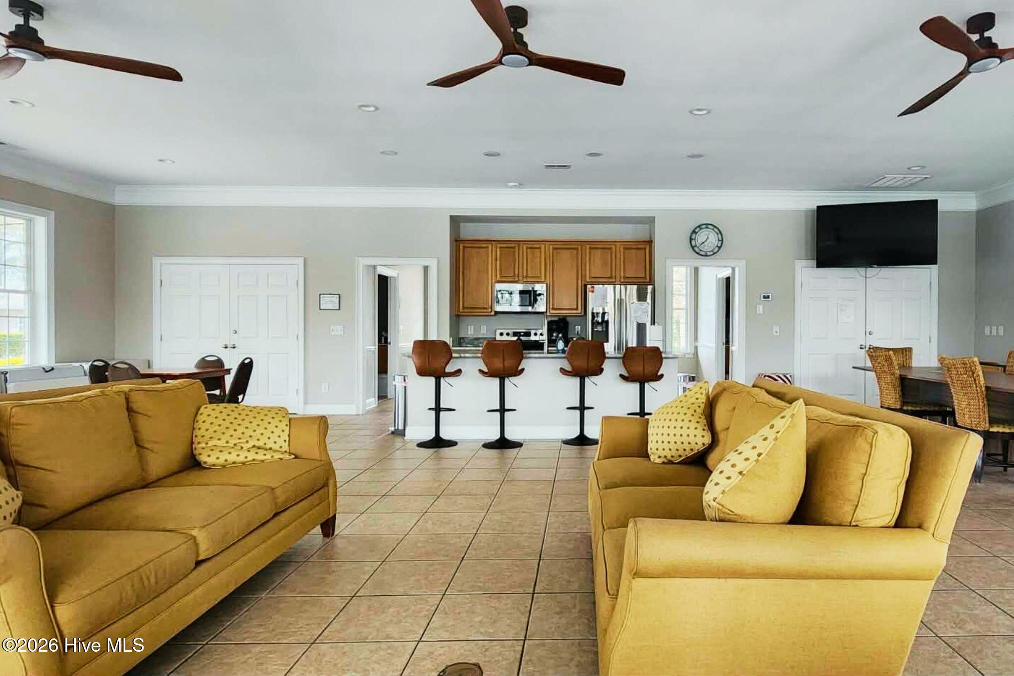 100548521 | Photo 29