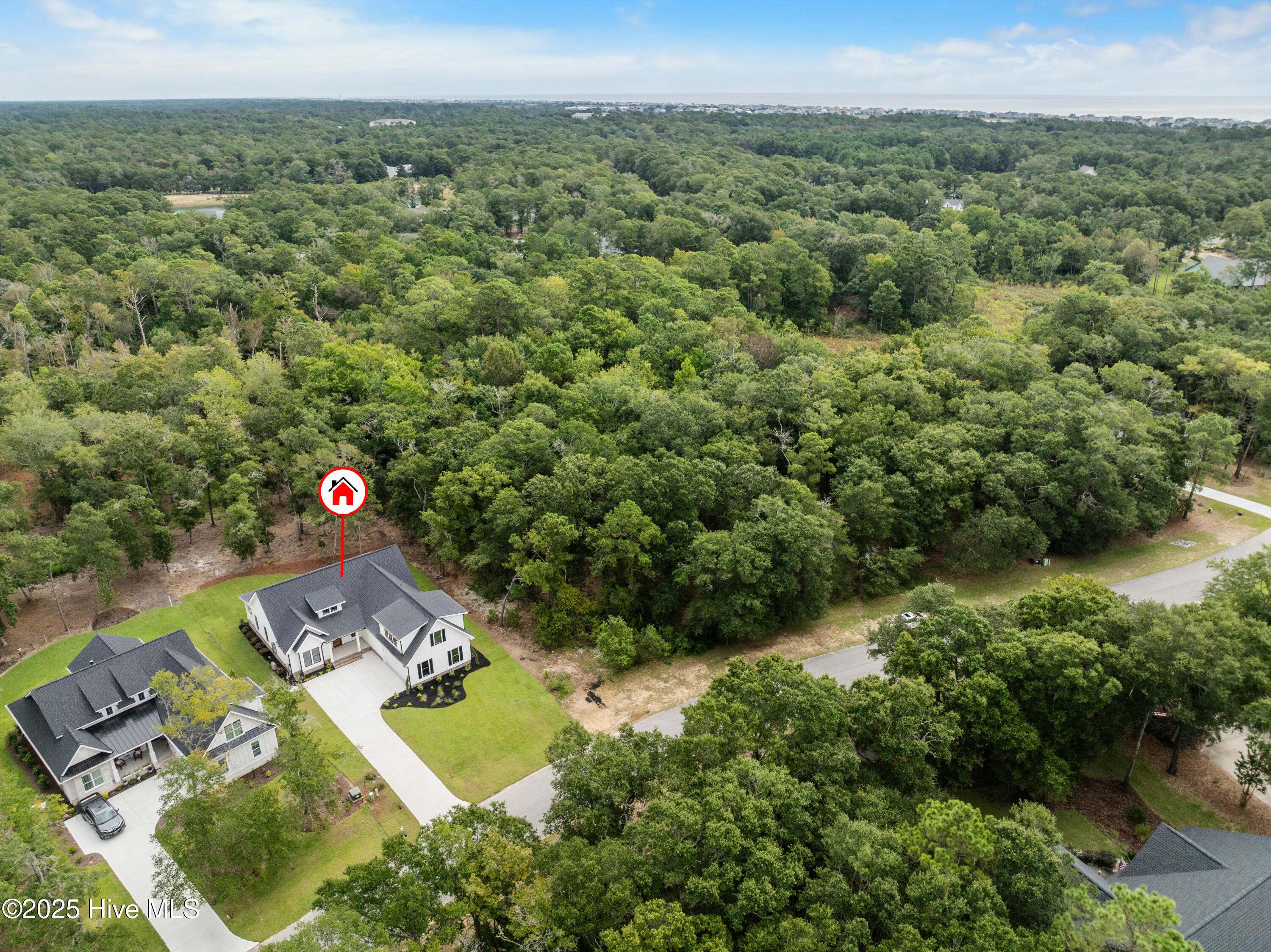 100485467 | Photo 68