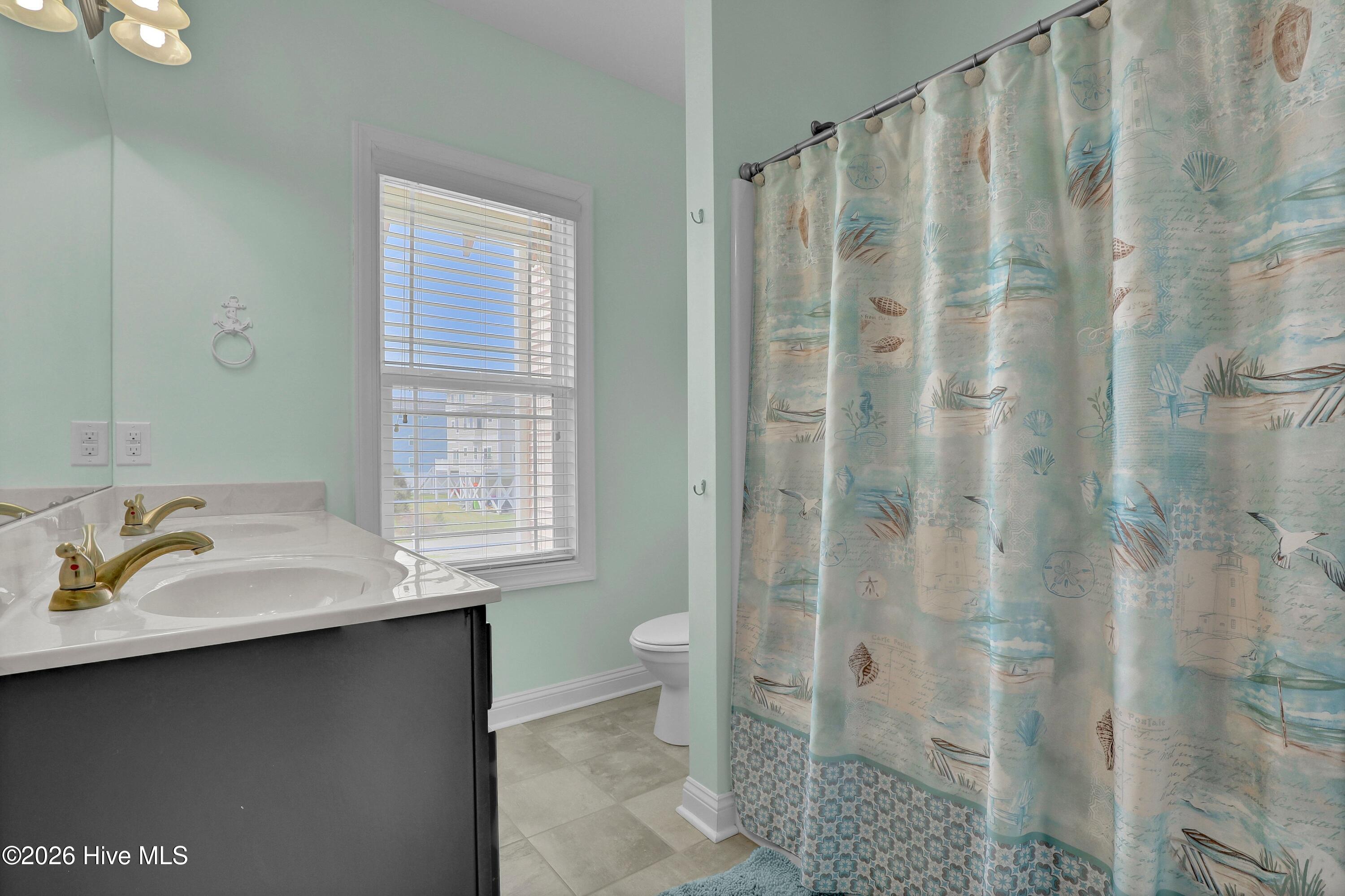 100564246 | Photo 20