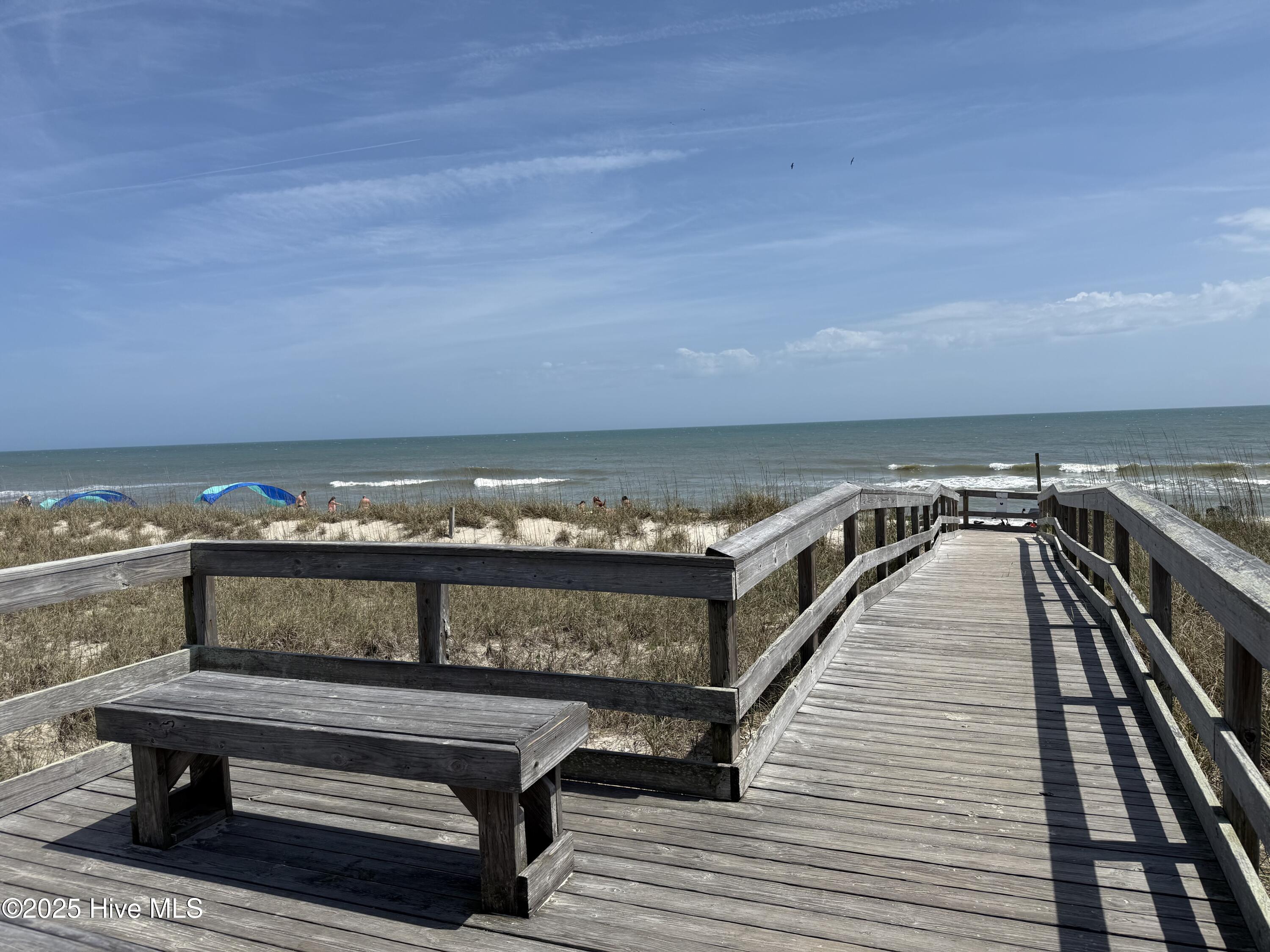 100498855 | Photo 47