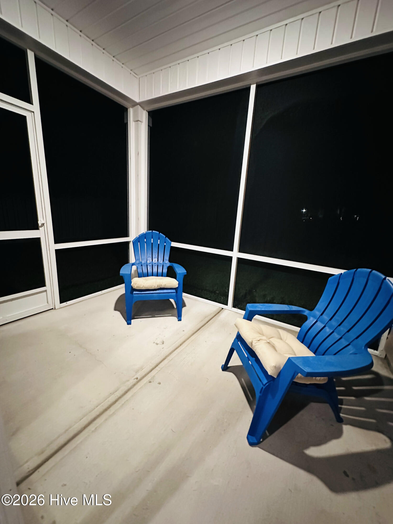 100555110 | Photo 42