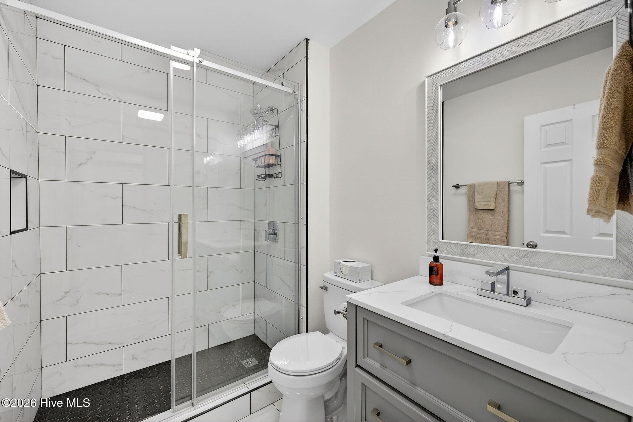 100551856 | Photo 27