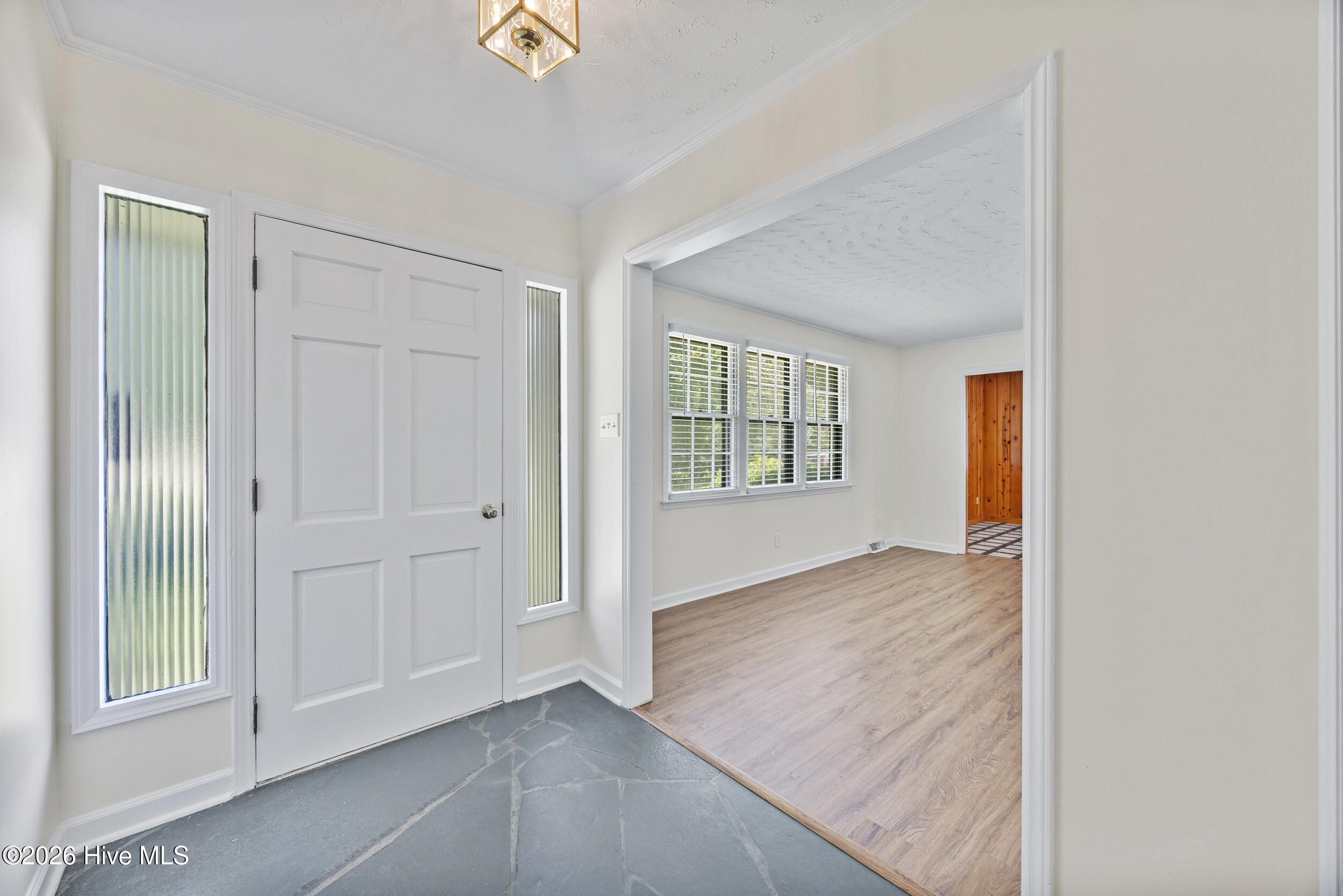 5 Forest Court,Jacksonville