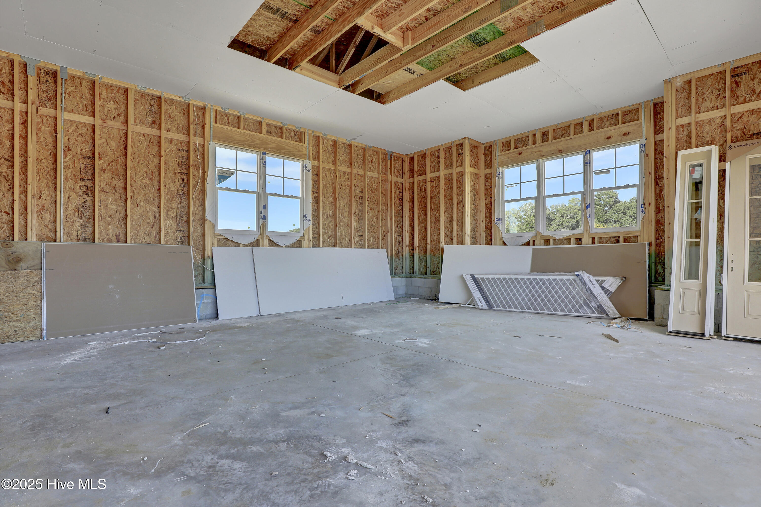 100539864 | Photo 13