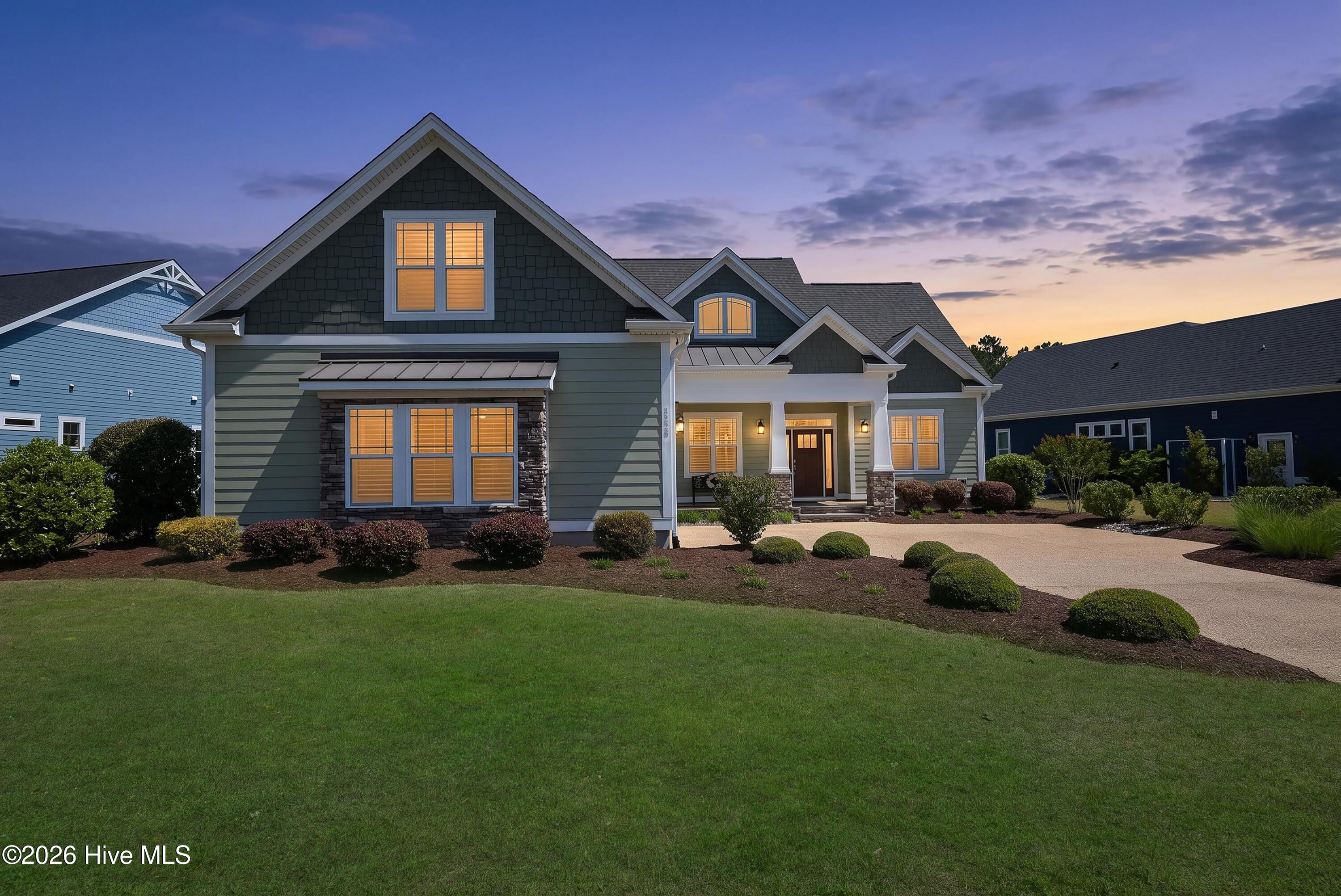 100569596 | Photo 72