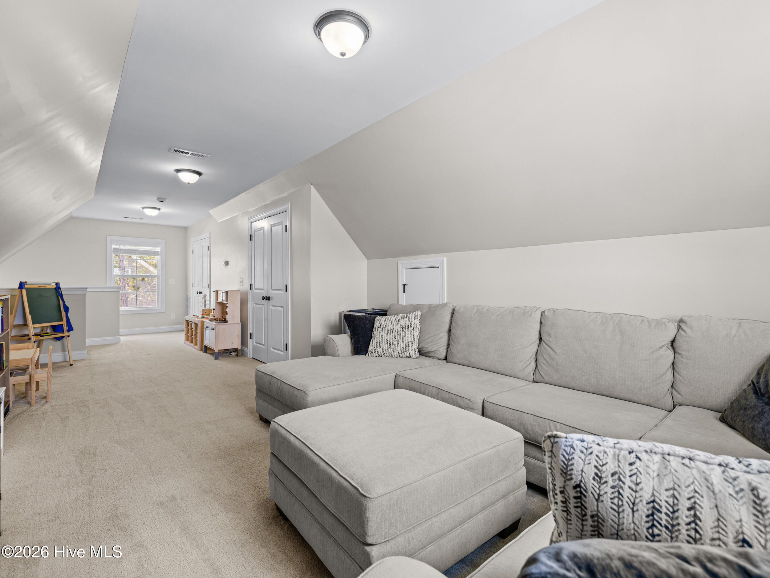 100566633 | Photo 62