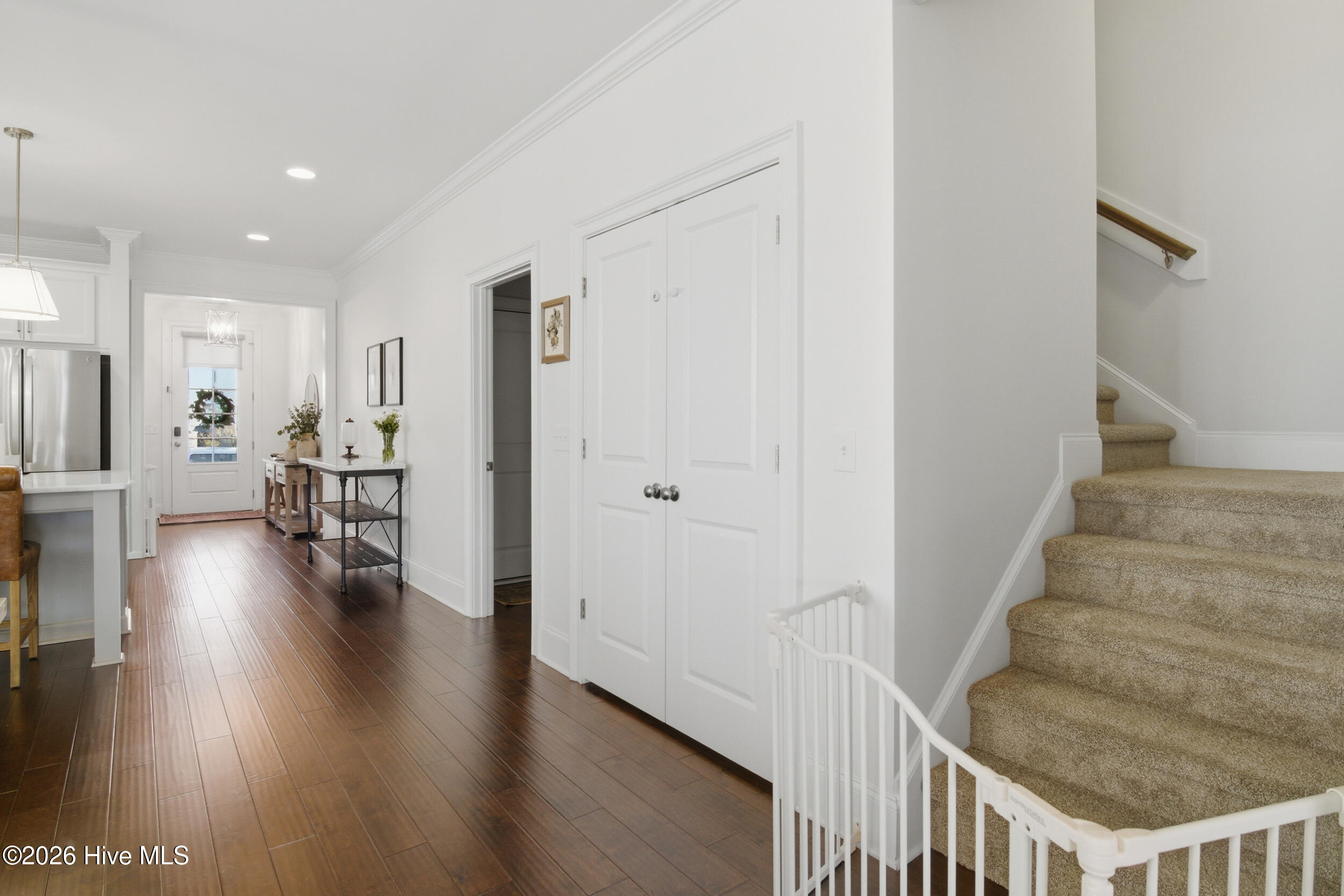 100551169 | Photo 16