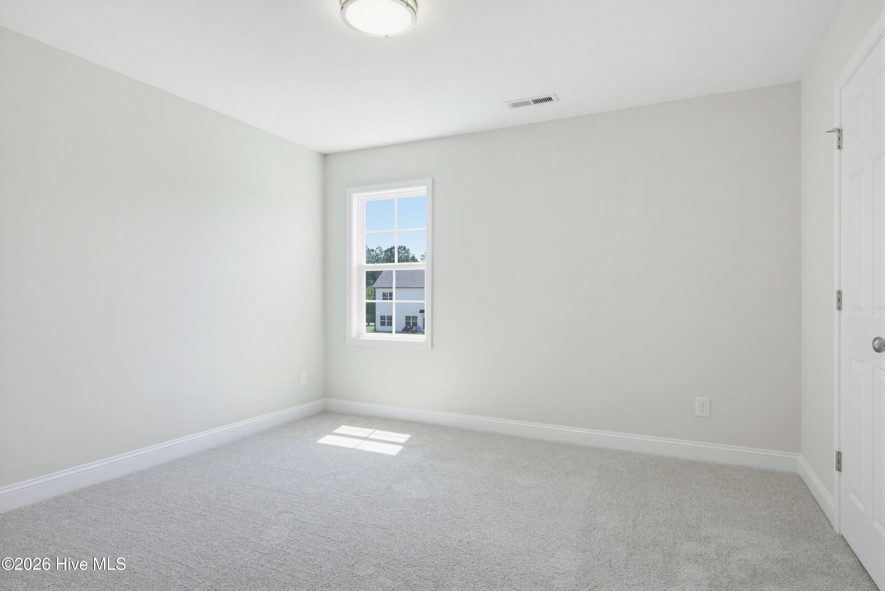 100567408 | Photo 19