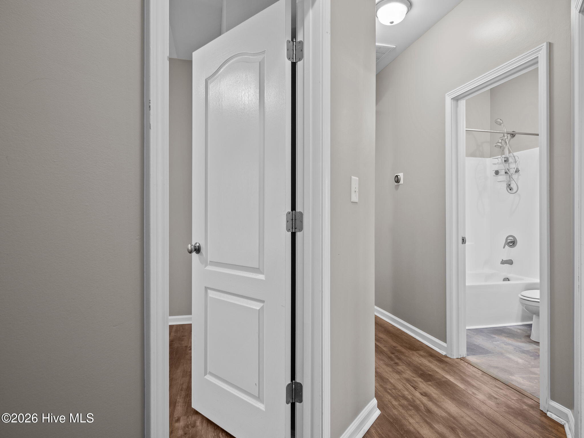 100552892 | Photo 26