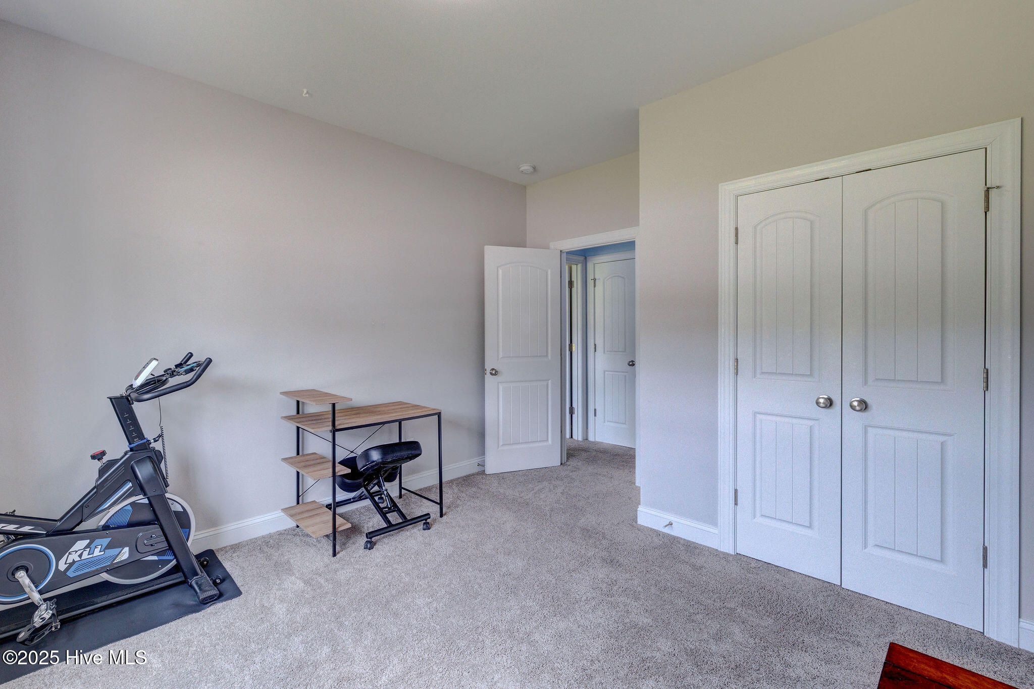 100522244 | Photo 19