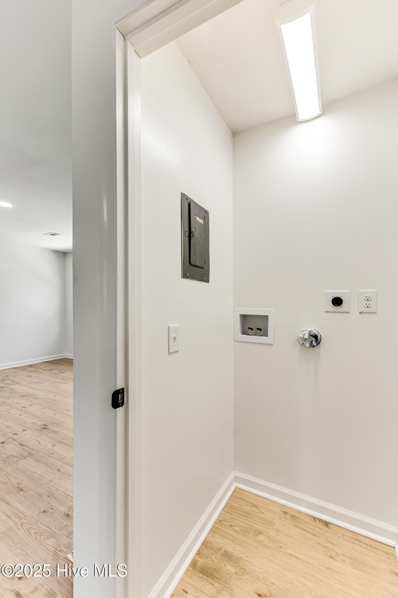 100509381 | Photo 19