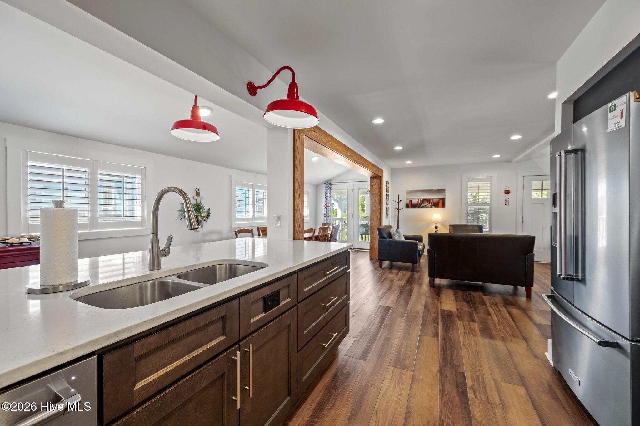 100569093 | Photo 34