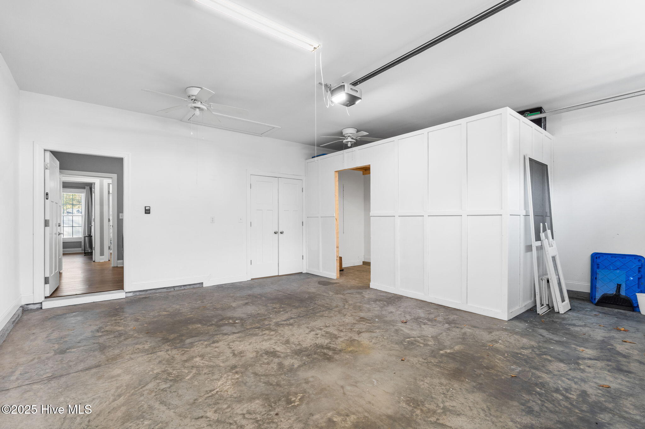 100544507 | Photo 39