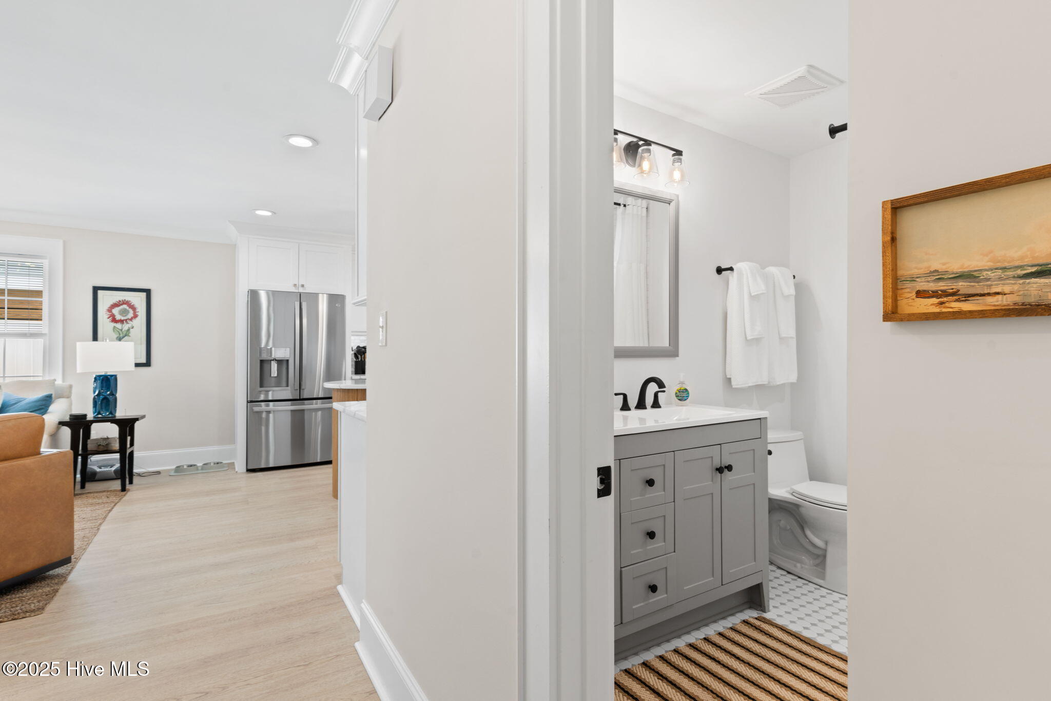 100492743 | Photo 28