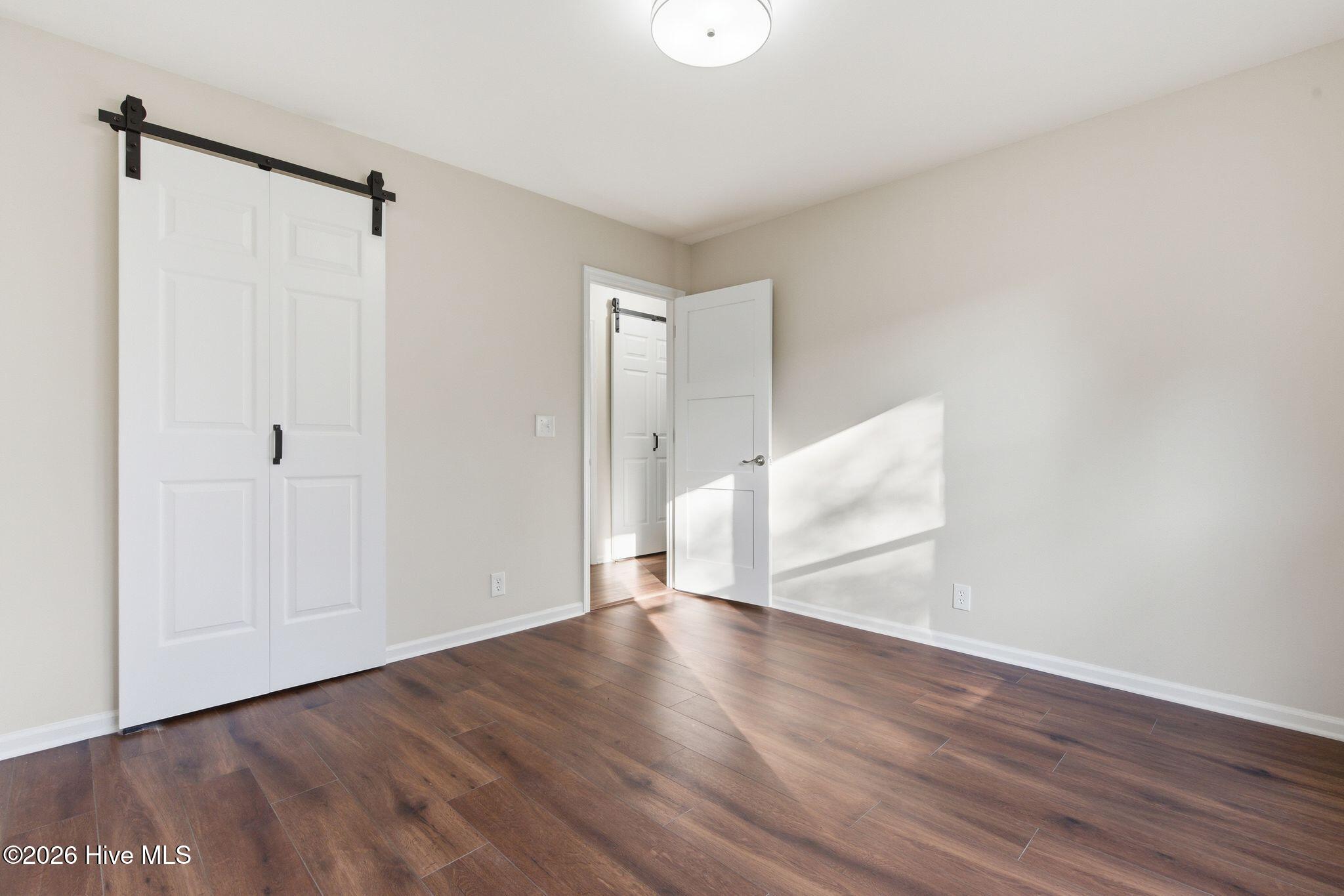 100555481 | Photo 35