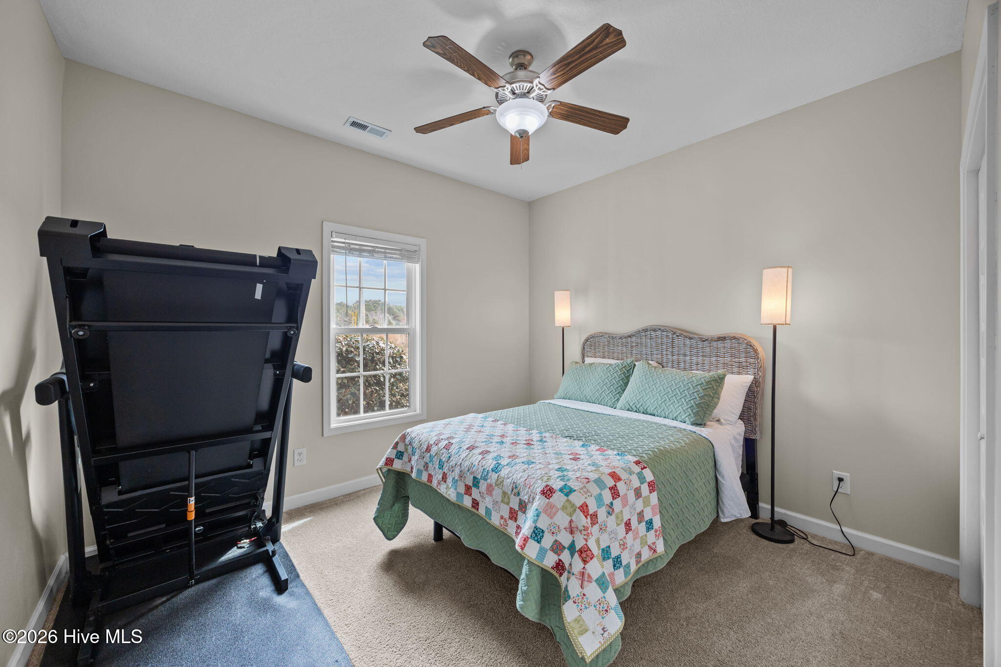 100557380 | Photo 27