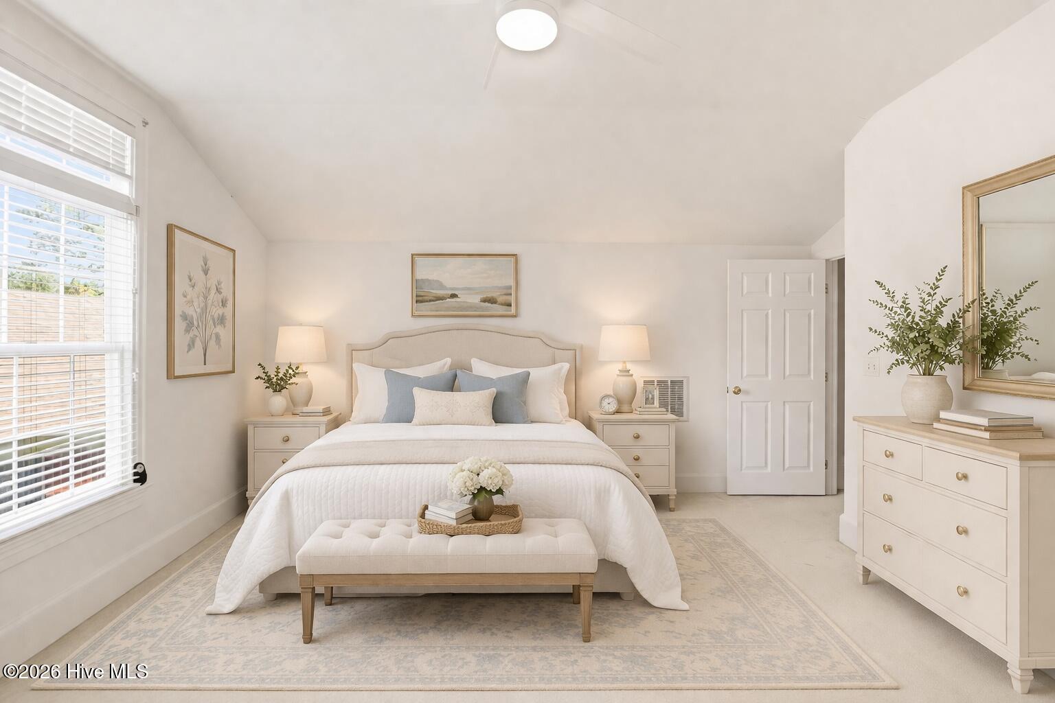 100566257 | Photo 29