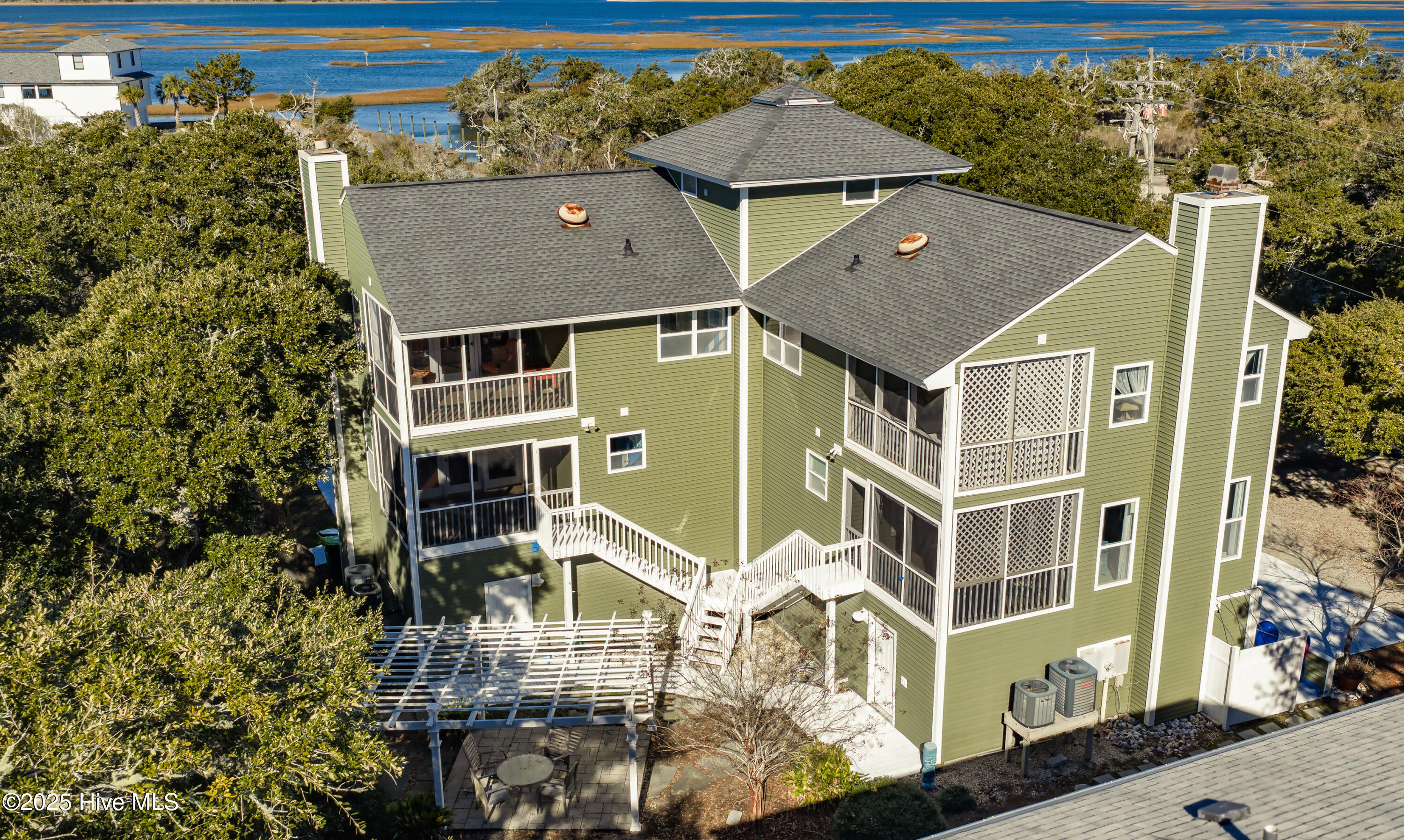 111 Cutlass Drive, Surf City, NC, 28445