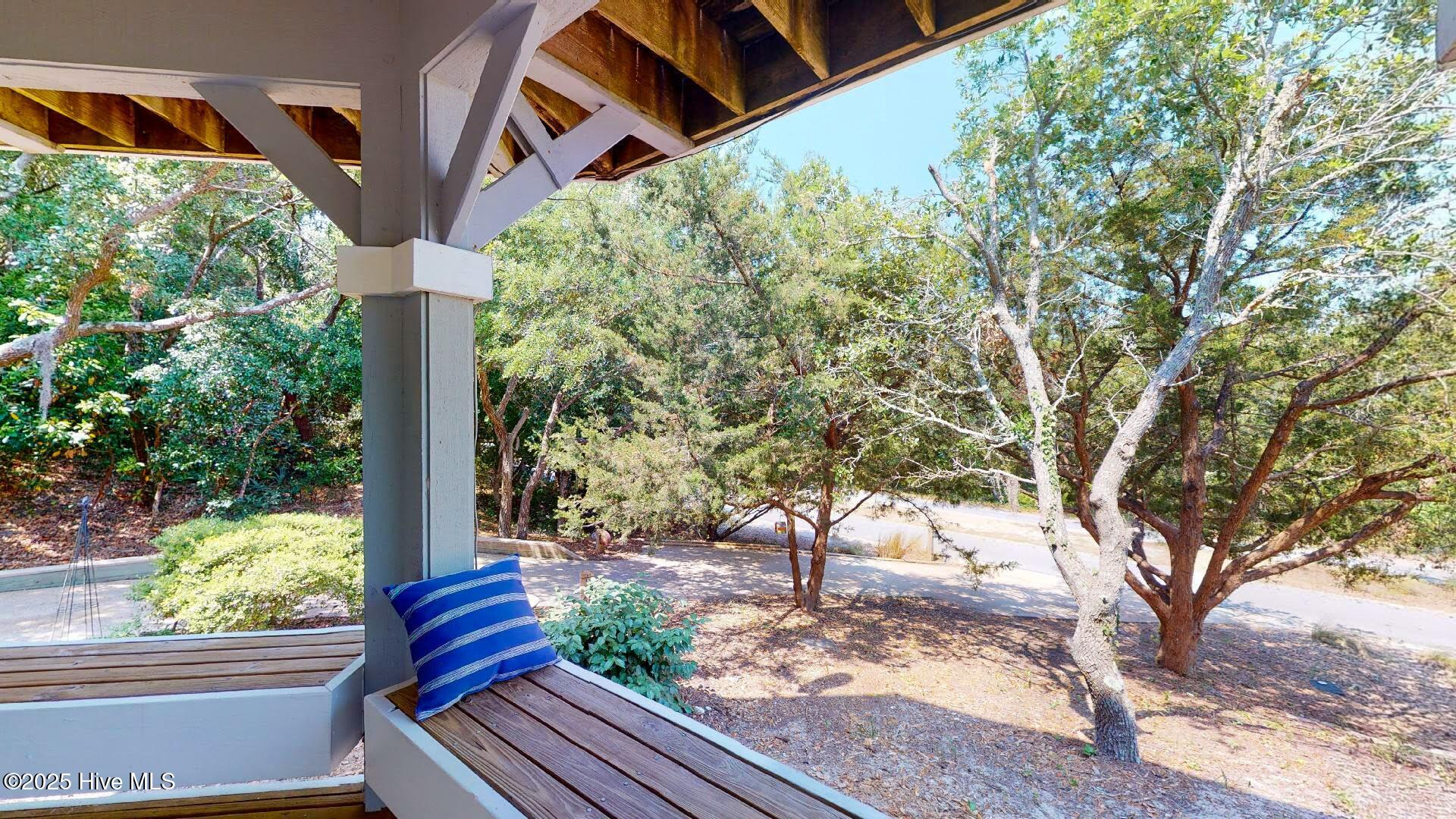 100542695 | Photo 21