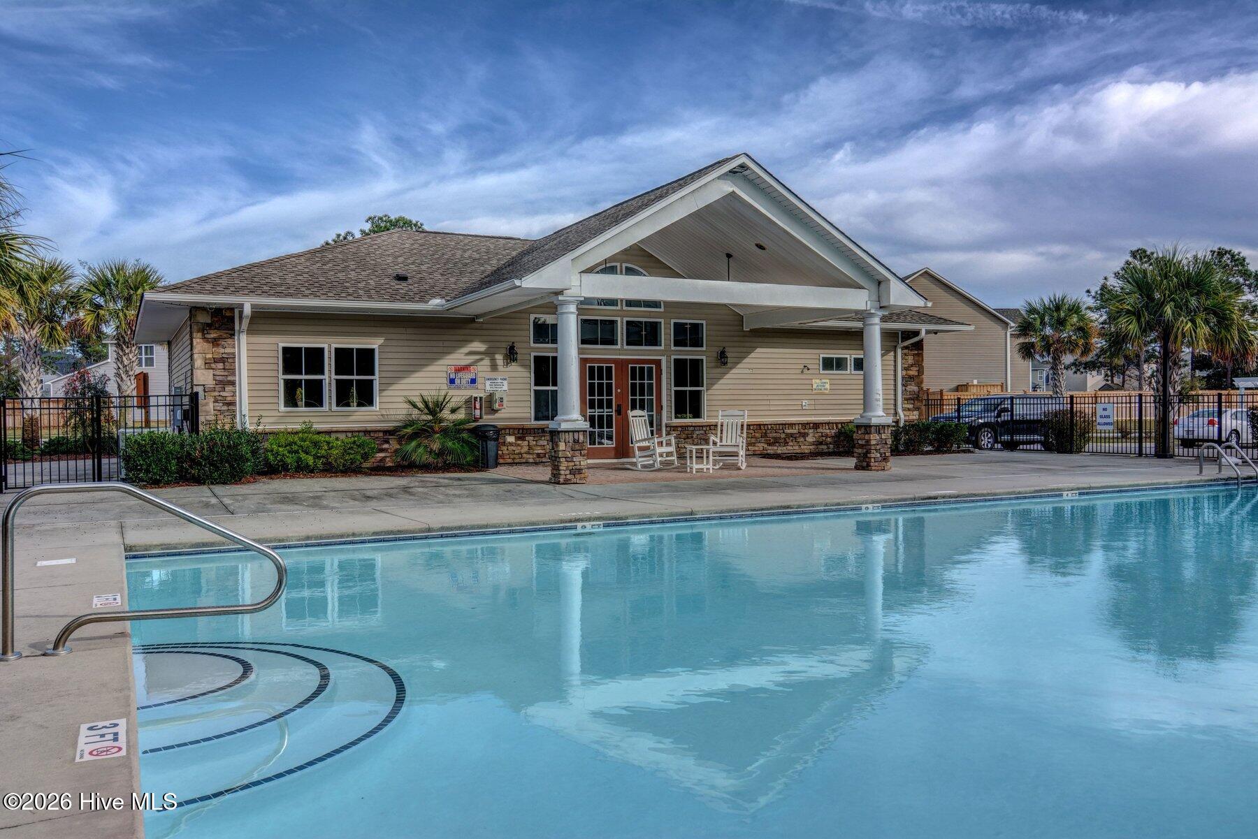 100556817 | Photo 52