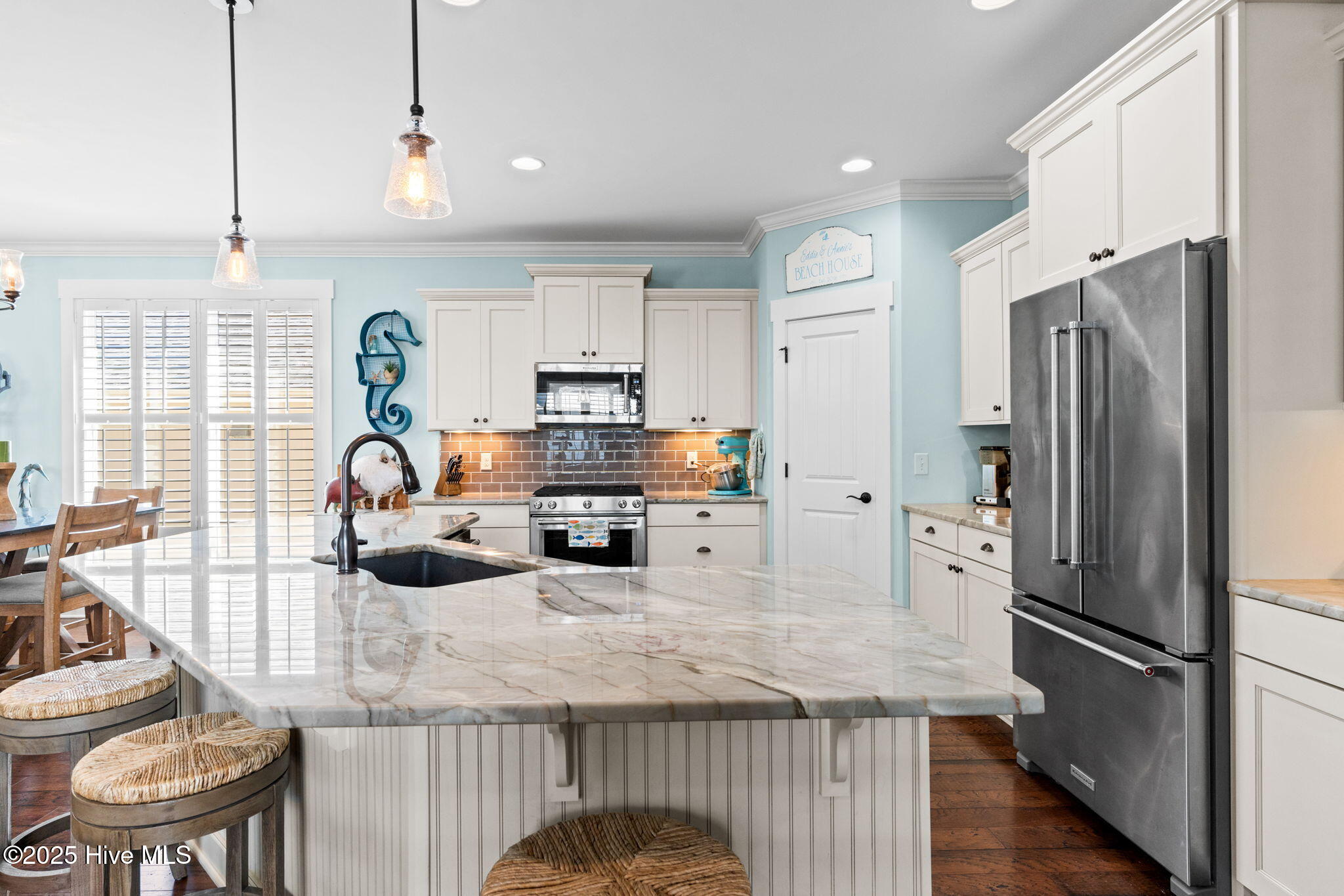 100536977 | Photo 18