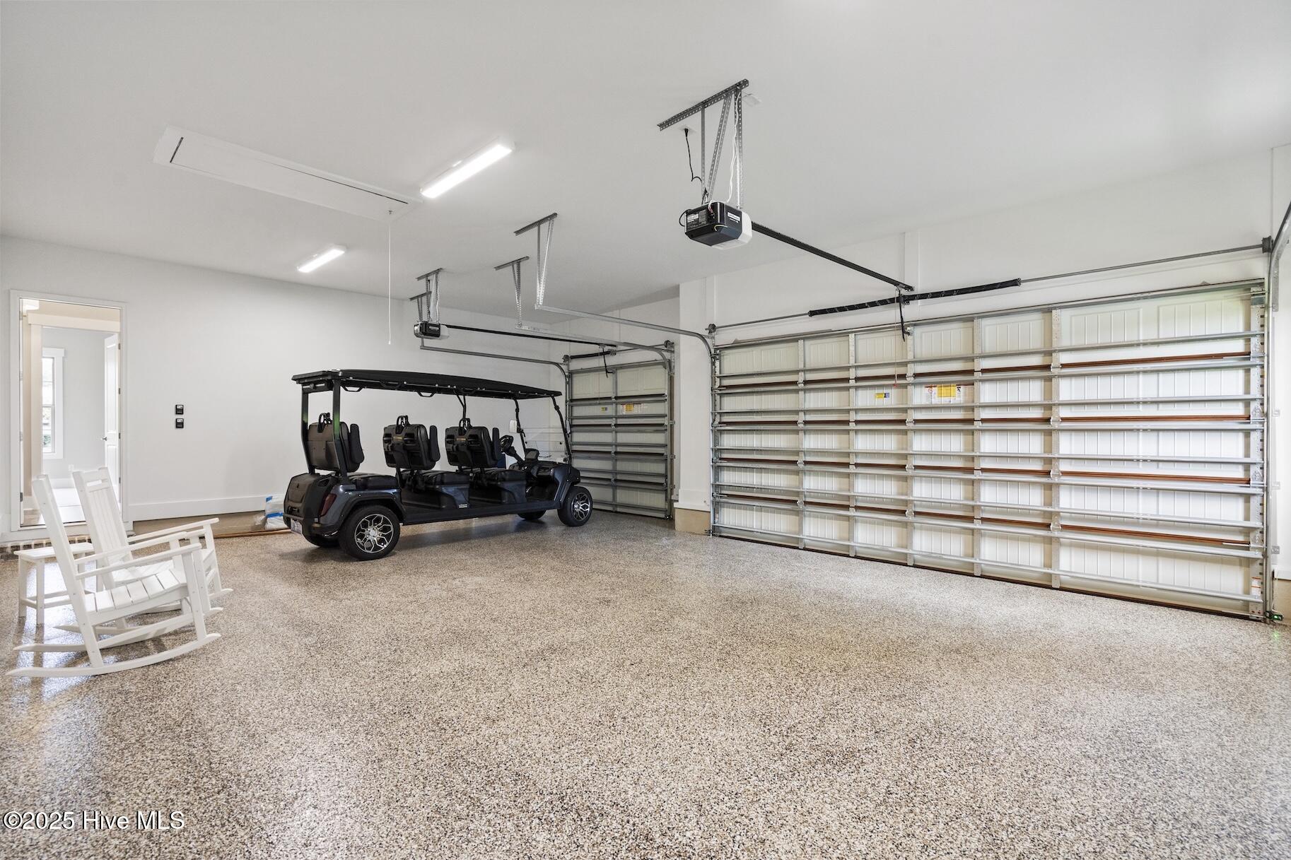 100537970 | Photo 38