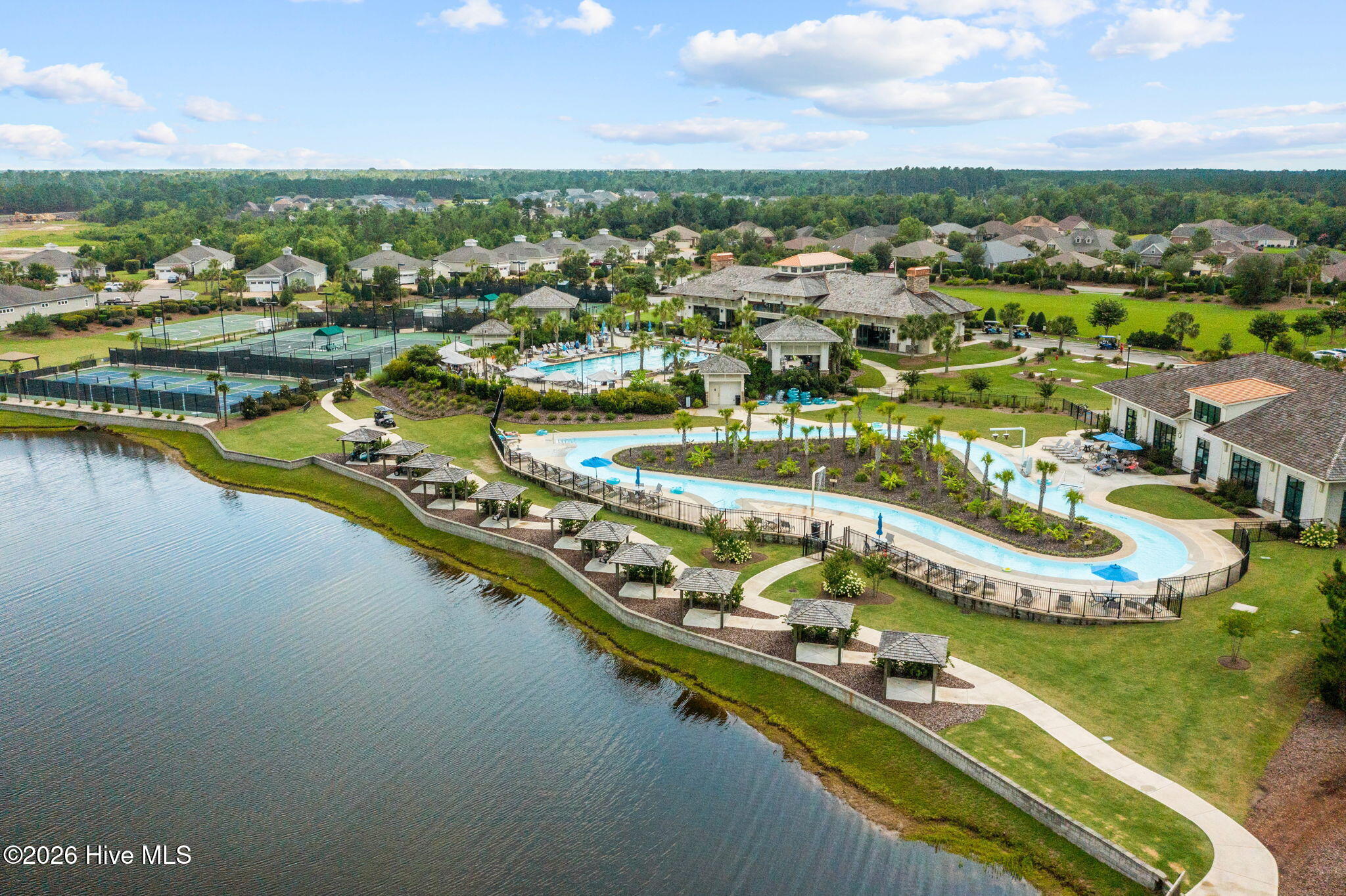 100568496 | Photo 73