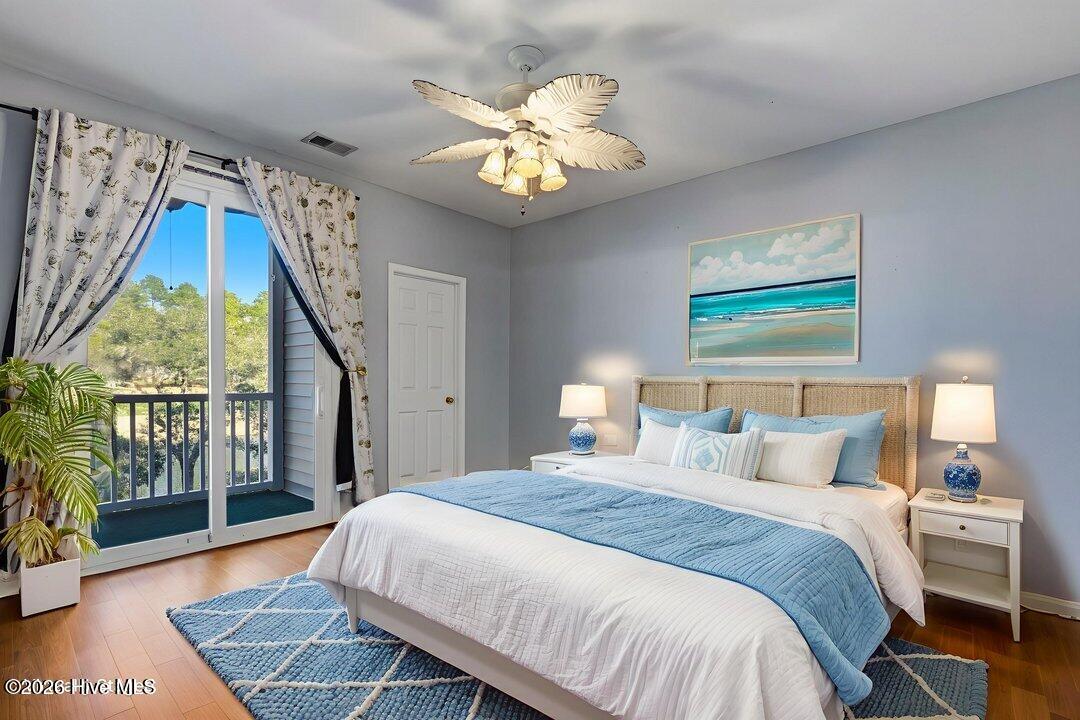 100528318 | Photo 18