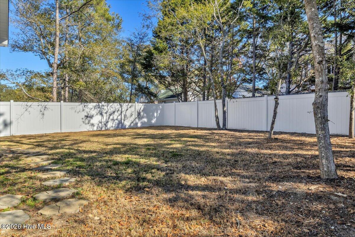 100552263 | Photo 36