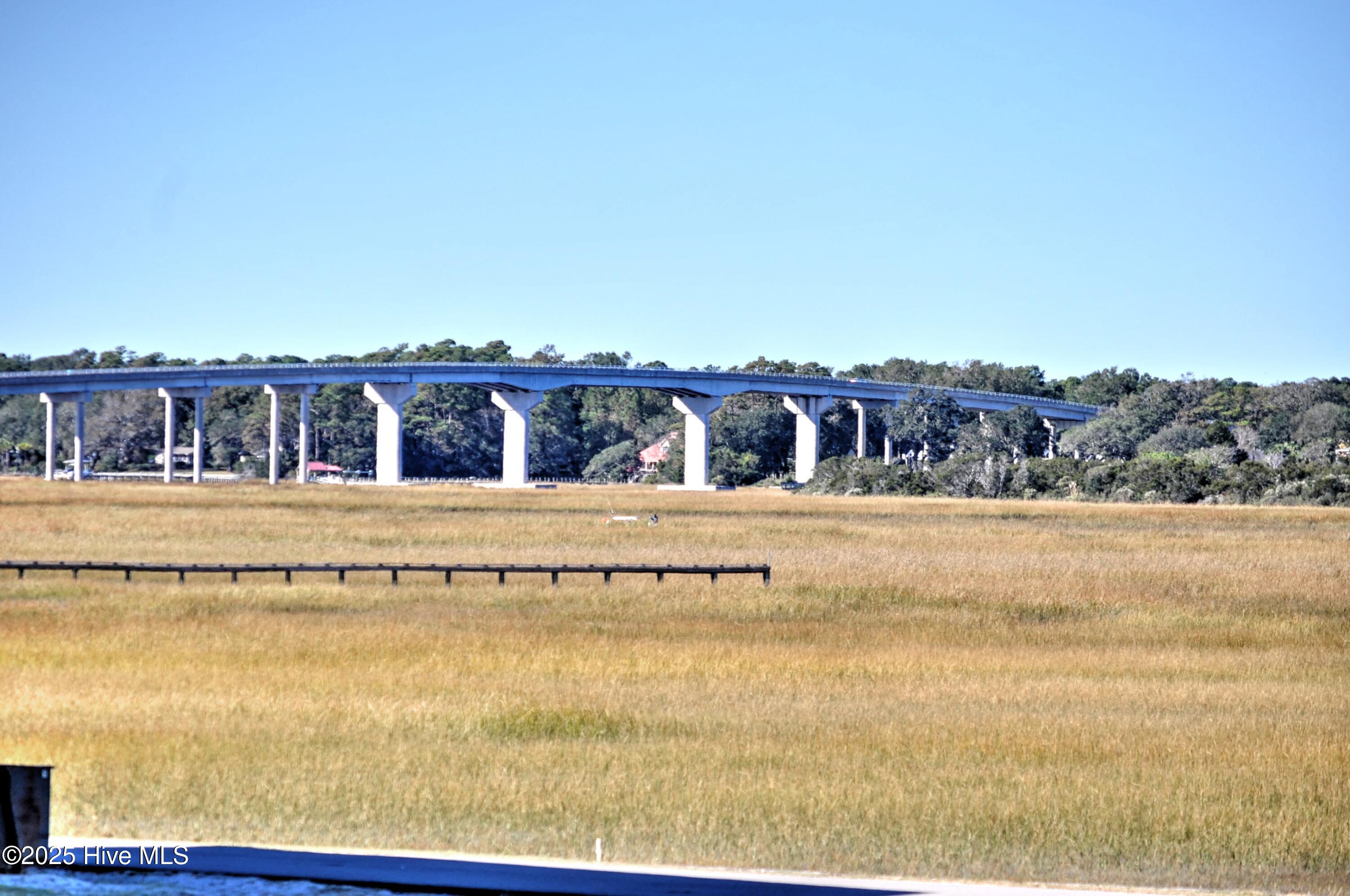 100526351 | Photo 38