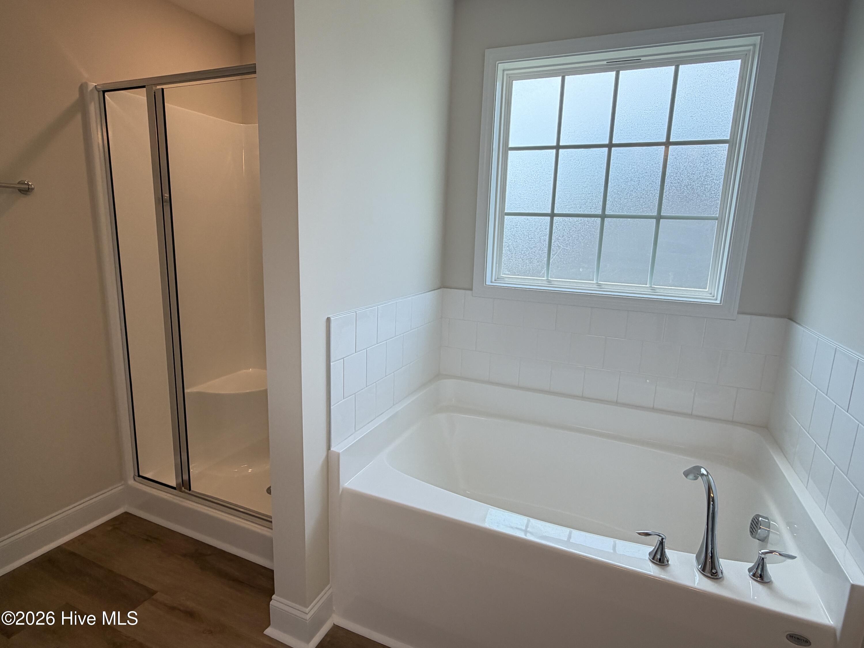 100548054 | Photo 10