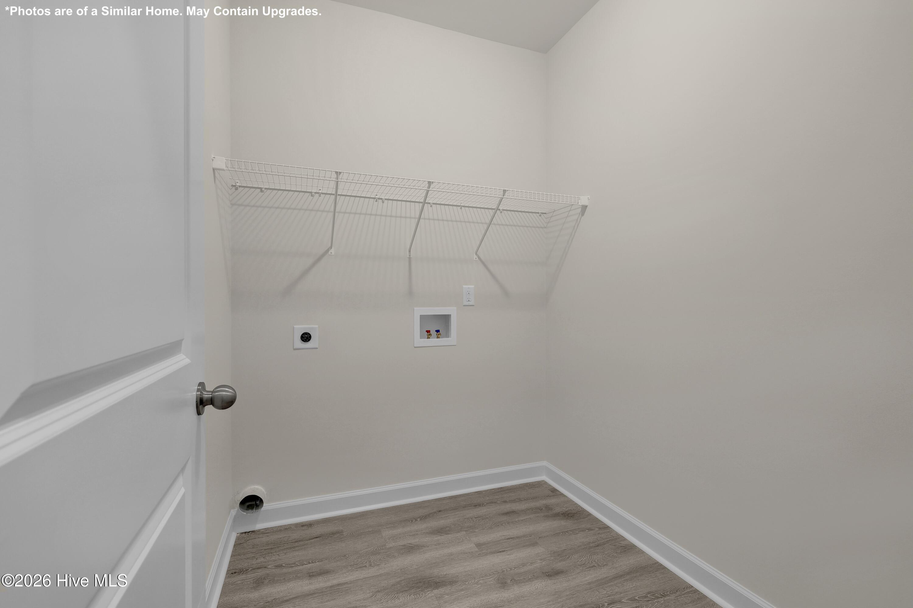 100557198 | Photo 13