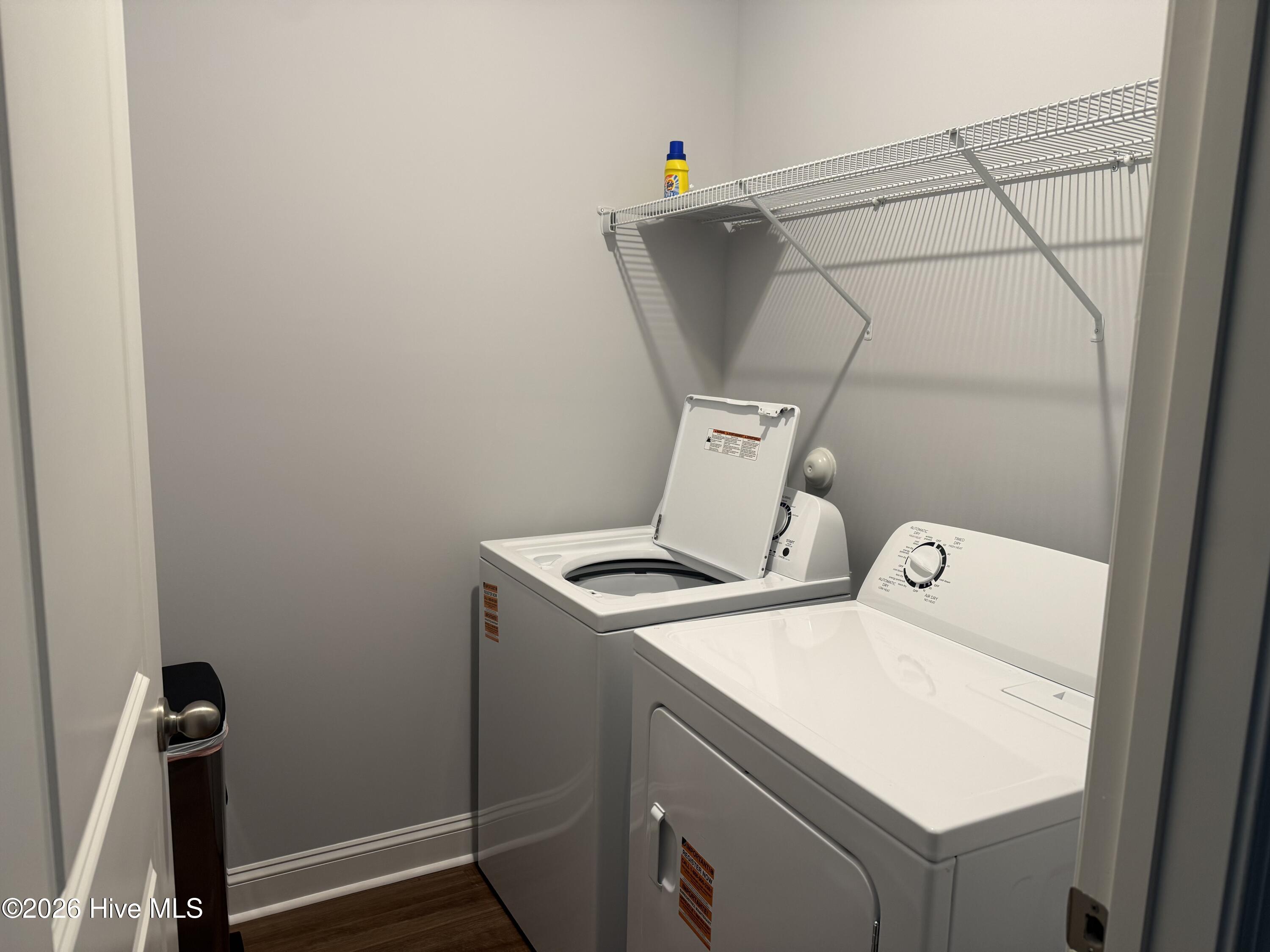 100553075 | Photo 15