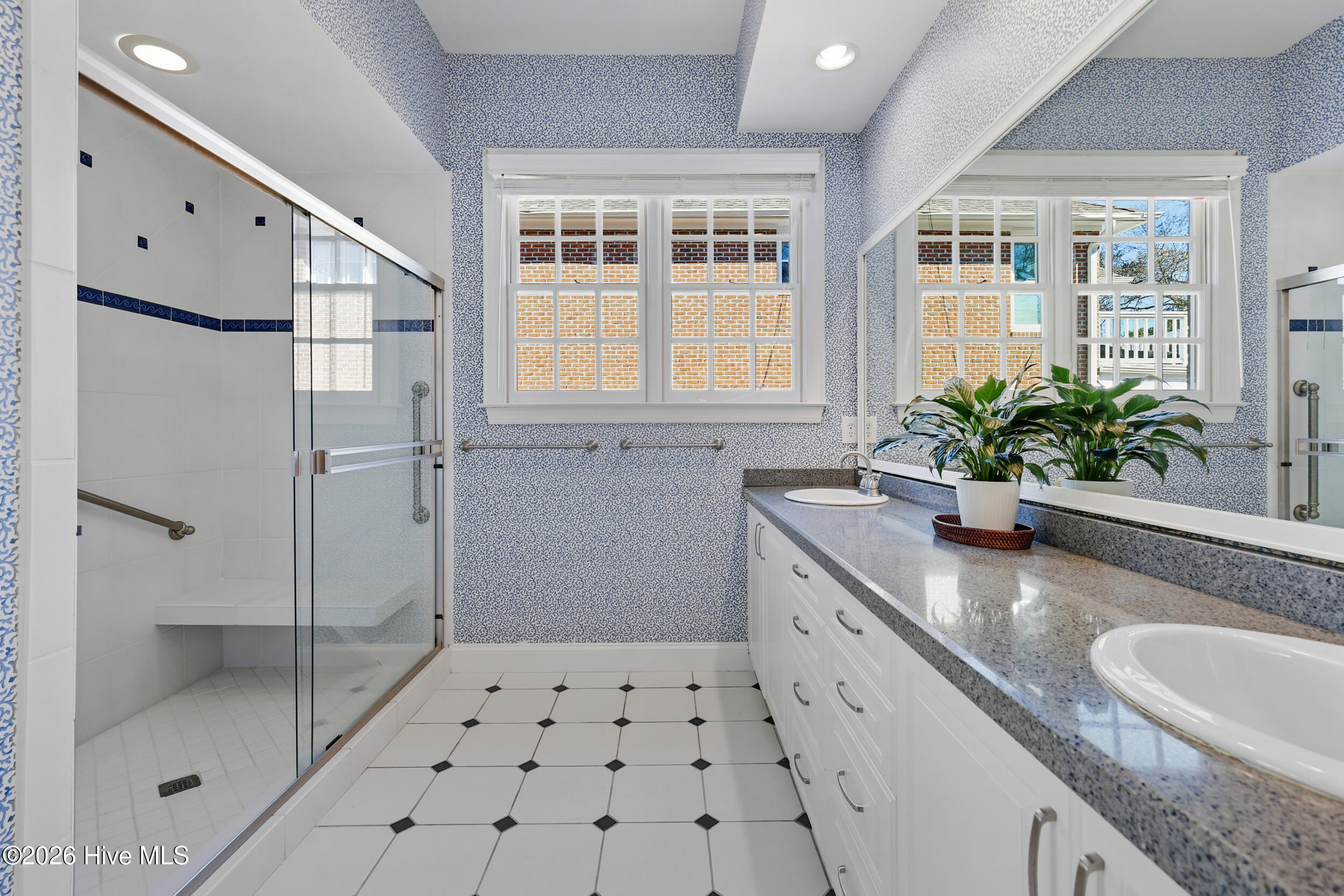 100554606 | Photo 21