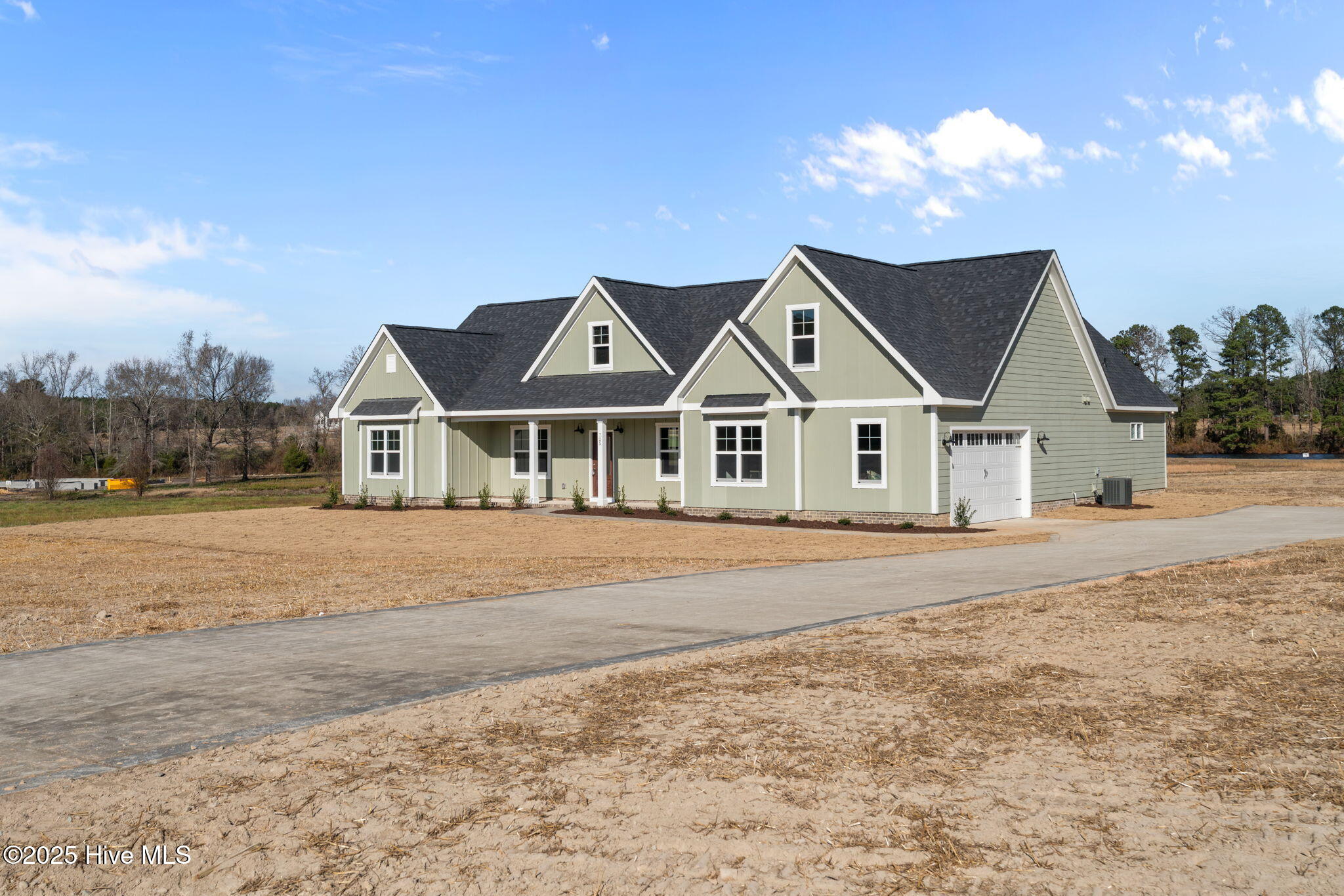 725 Peele Farm Lane