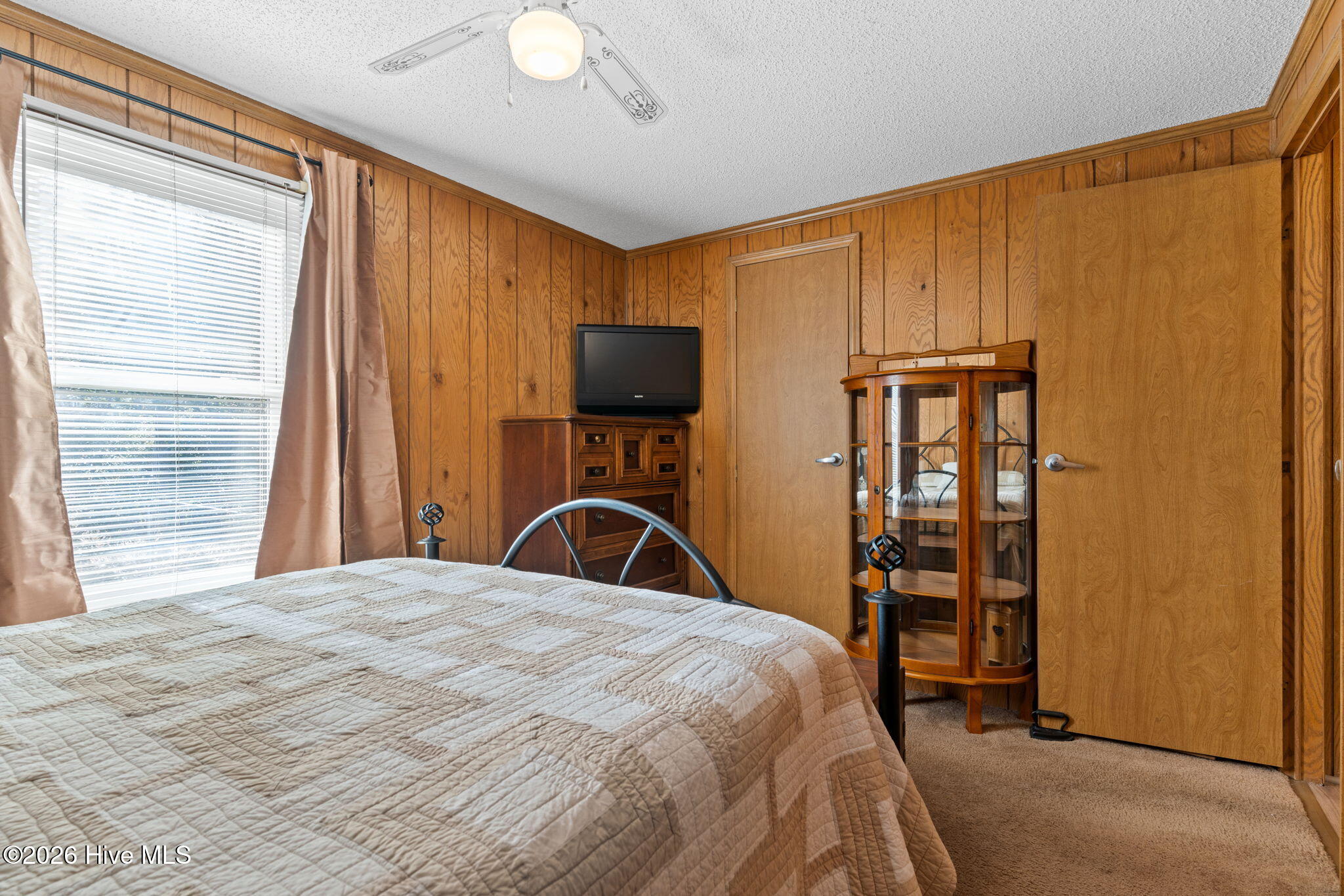 100549900 | Photo 31