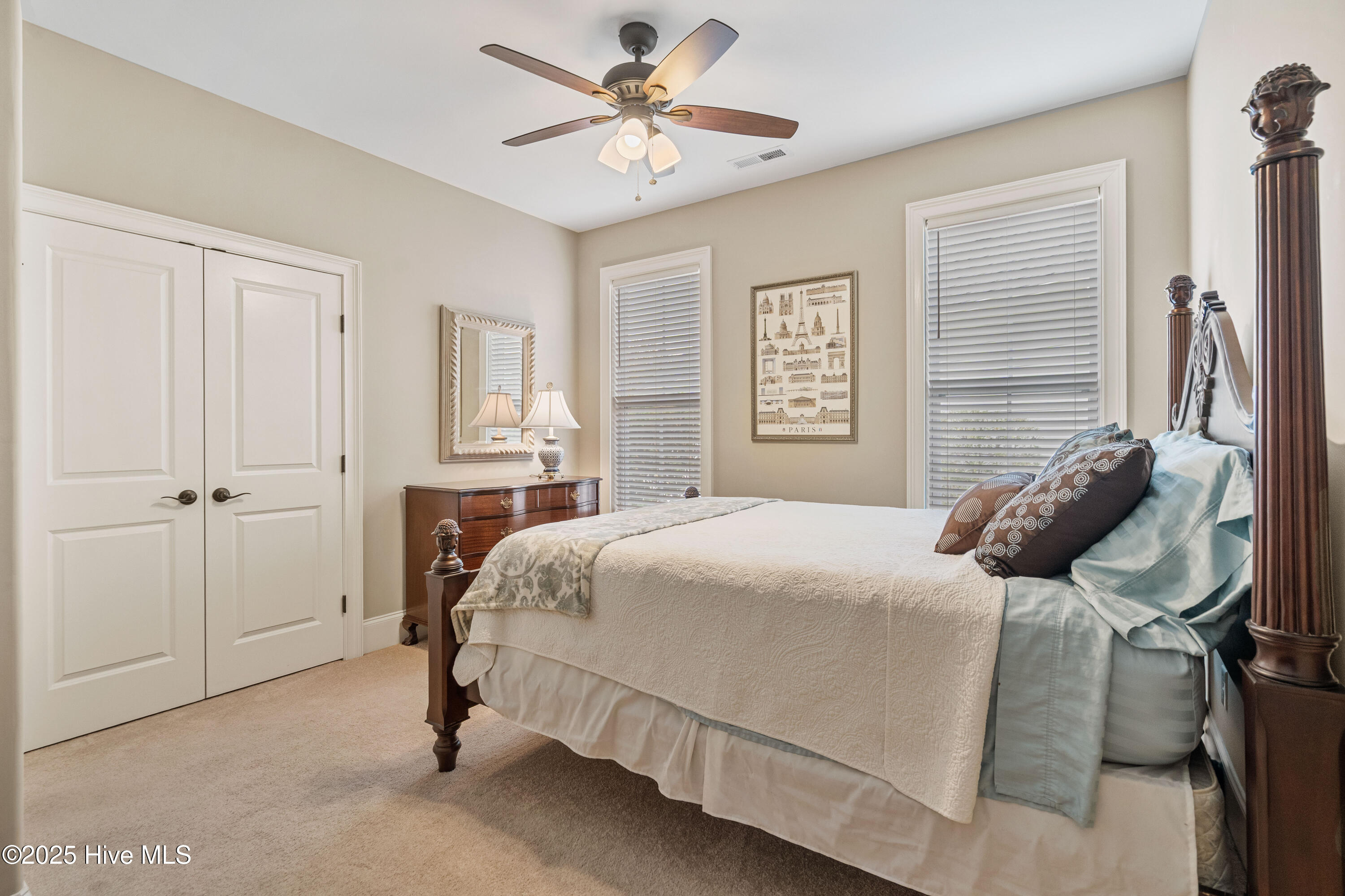 100539660 | Photo 42